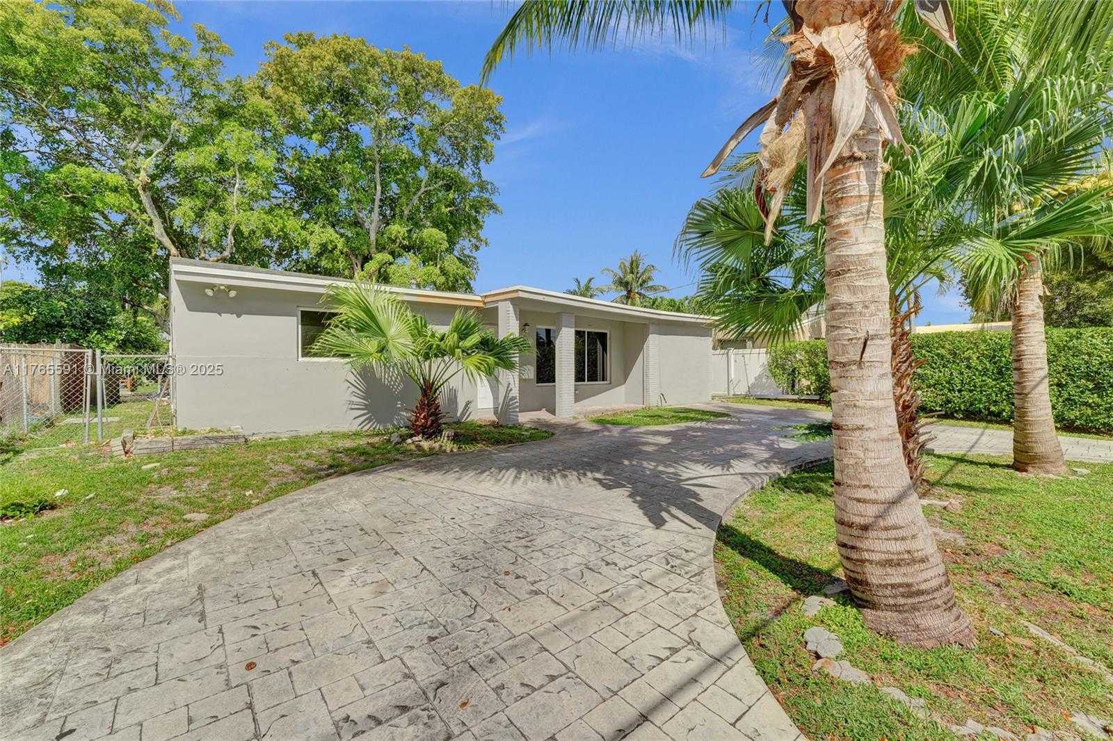 Small Image of 924 NORTH 30TH RD, Hollywood Number 65