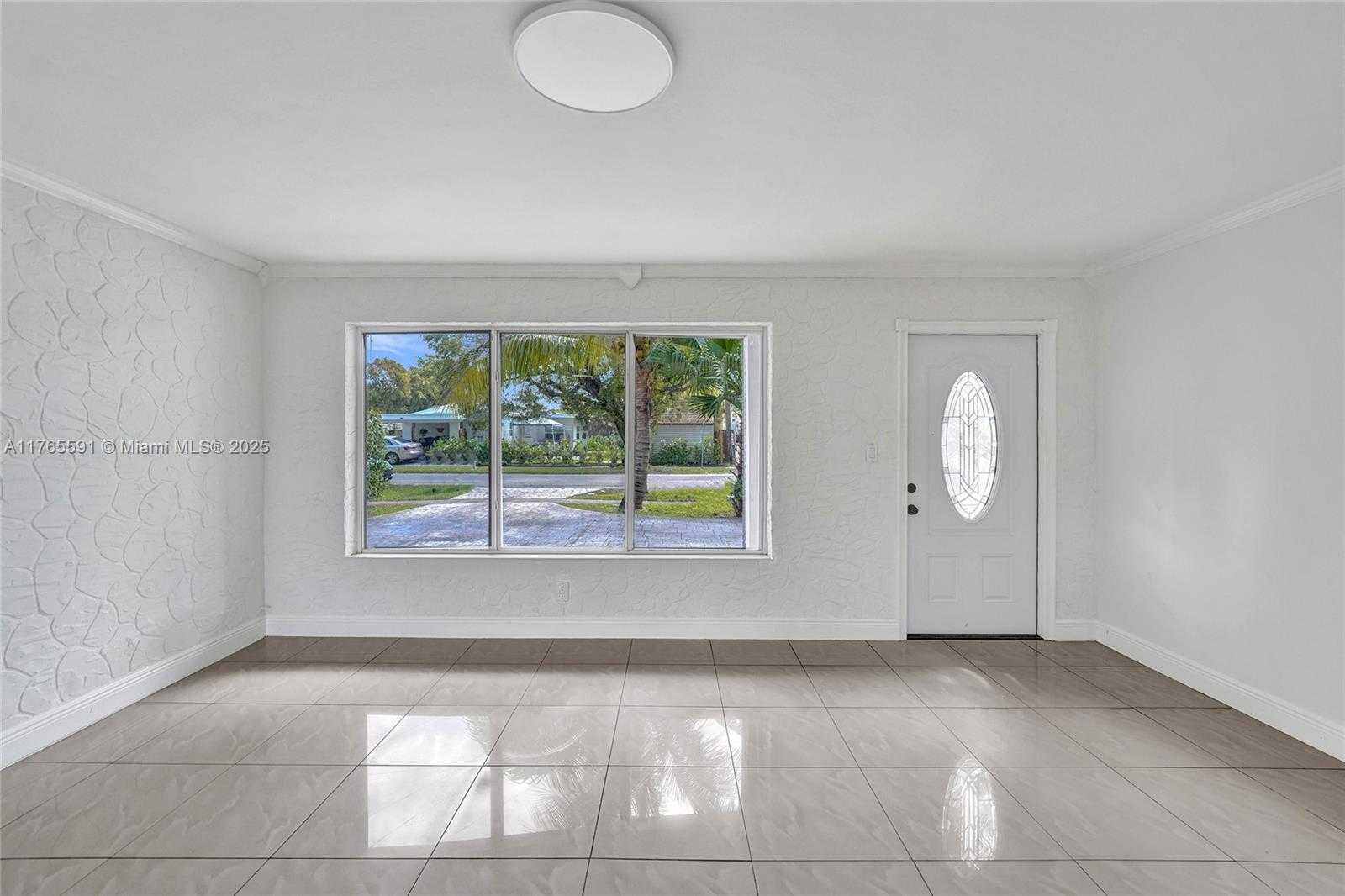 Small Image of 924 NORTH 30TH RD, Hollywood Number 73
