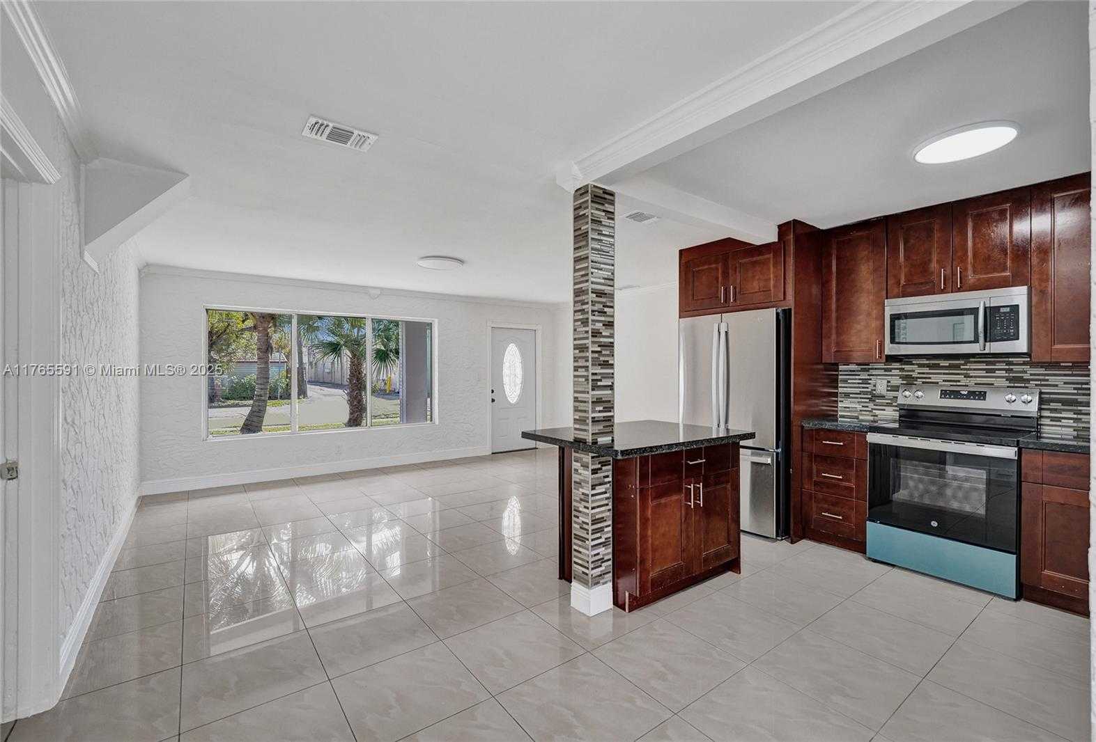 Small Image of 924 NORTH 30TH RD, Hollywood Number 80