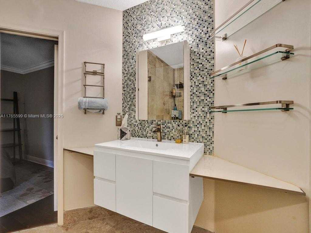Small Image of 12736 NORTH WEST 18TH PL, Coral Springs Number 14