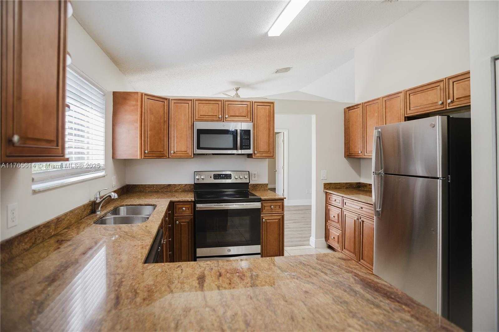 Small Image of 5240 NORTH WEST EVER RD, Port St. Lucie Number 11