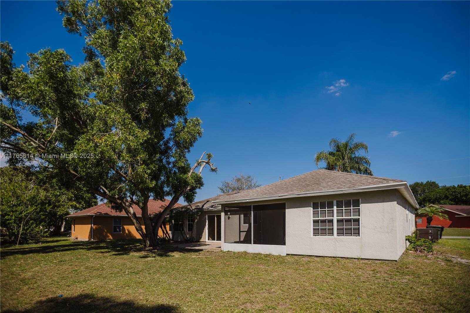 Small Image of 5240 NORTH WEST EVER RD, Port St. Lucie Number 27