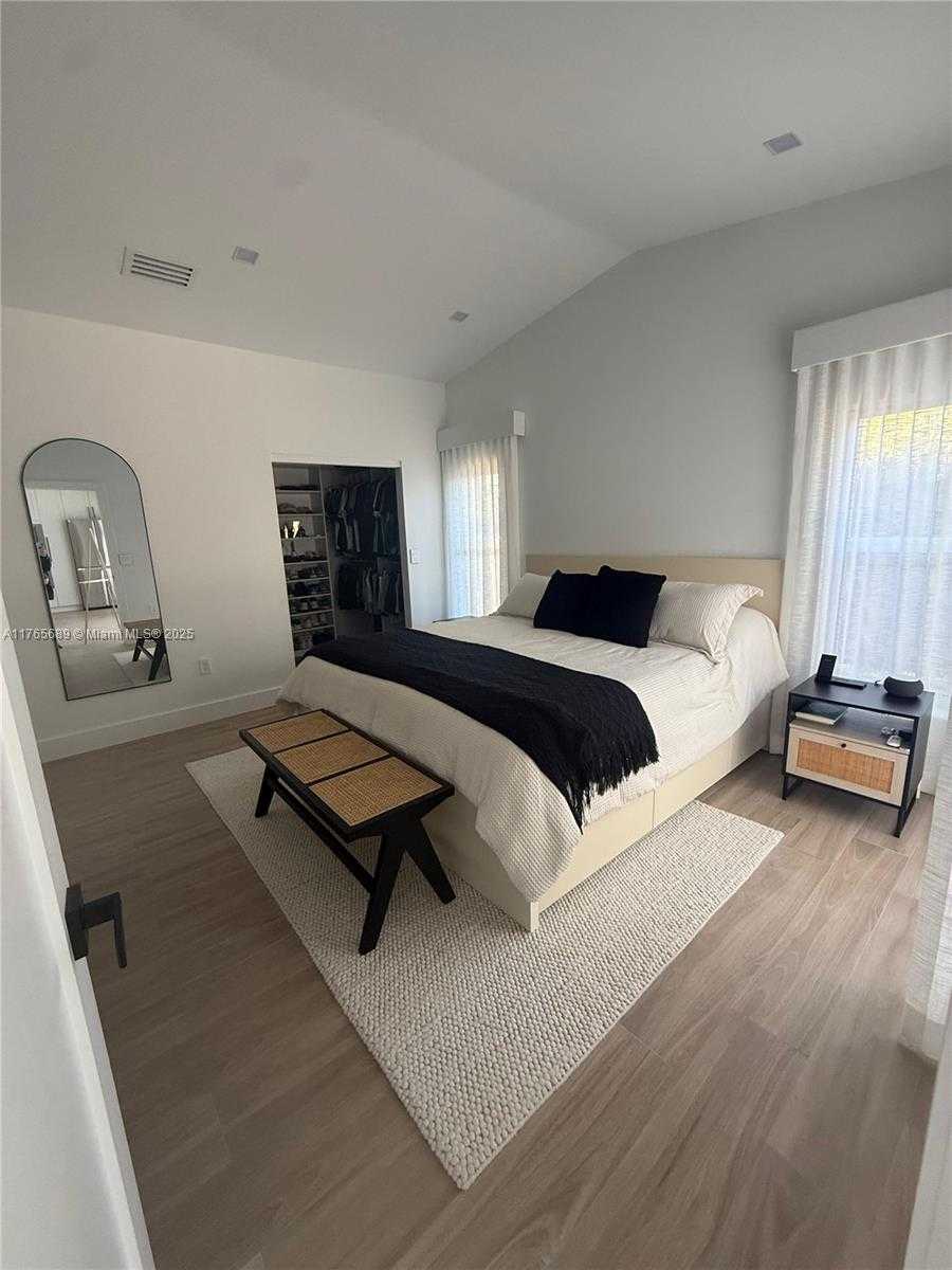 Small Image of 11322 NORTH WEST 59TH TER, Doral Number 5