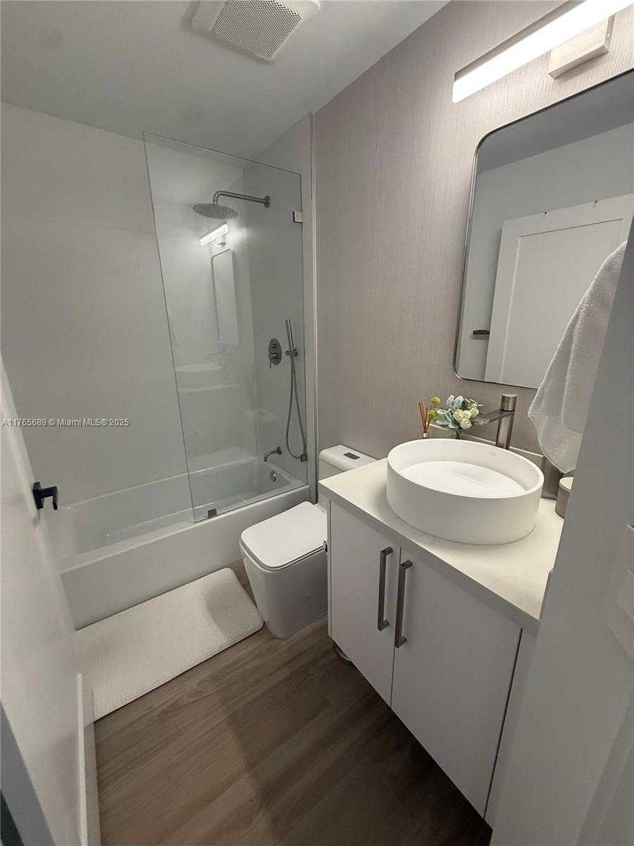 Small Image of 11322 NORTH WEST 59TH TER, Doral Number 6