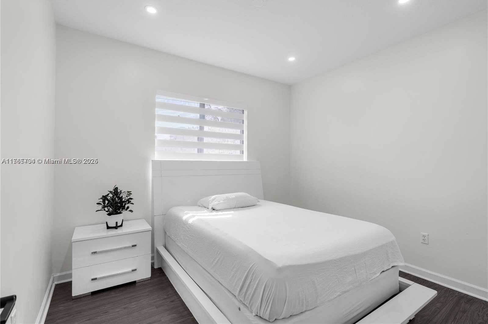 Small Image of 1073 NORTH EAST 41ST TER, Homestead Number 19
