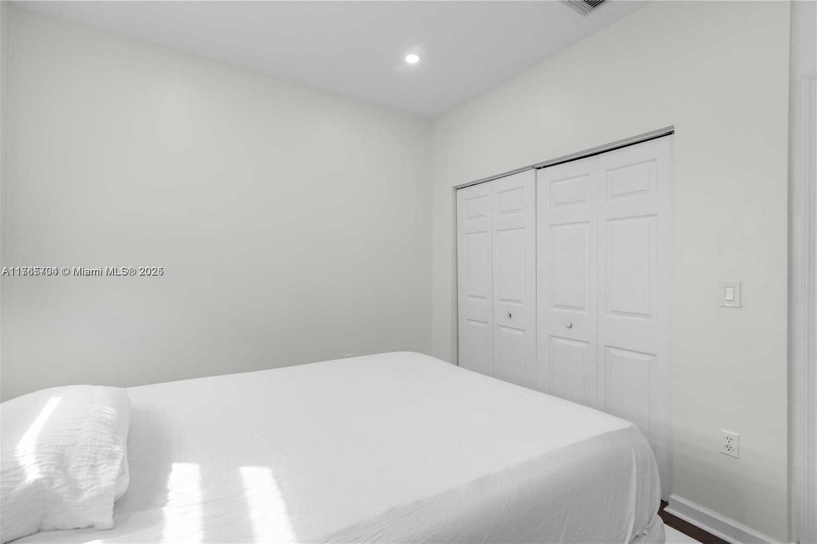 Small Image of 1073 NORTH EAST 41ST TER, Homestead Number 20