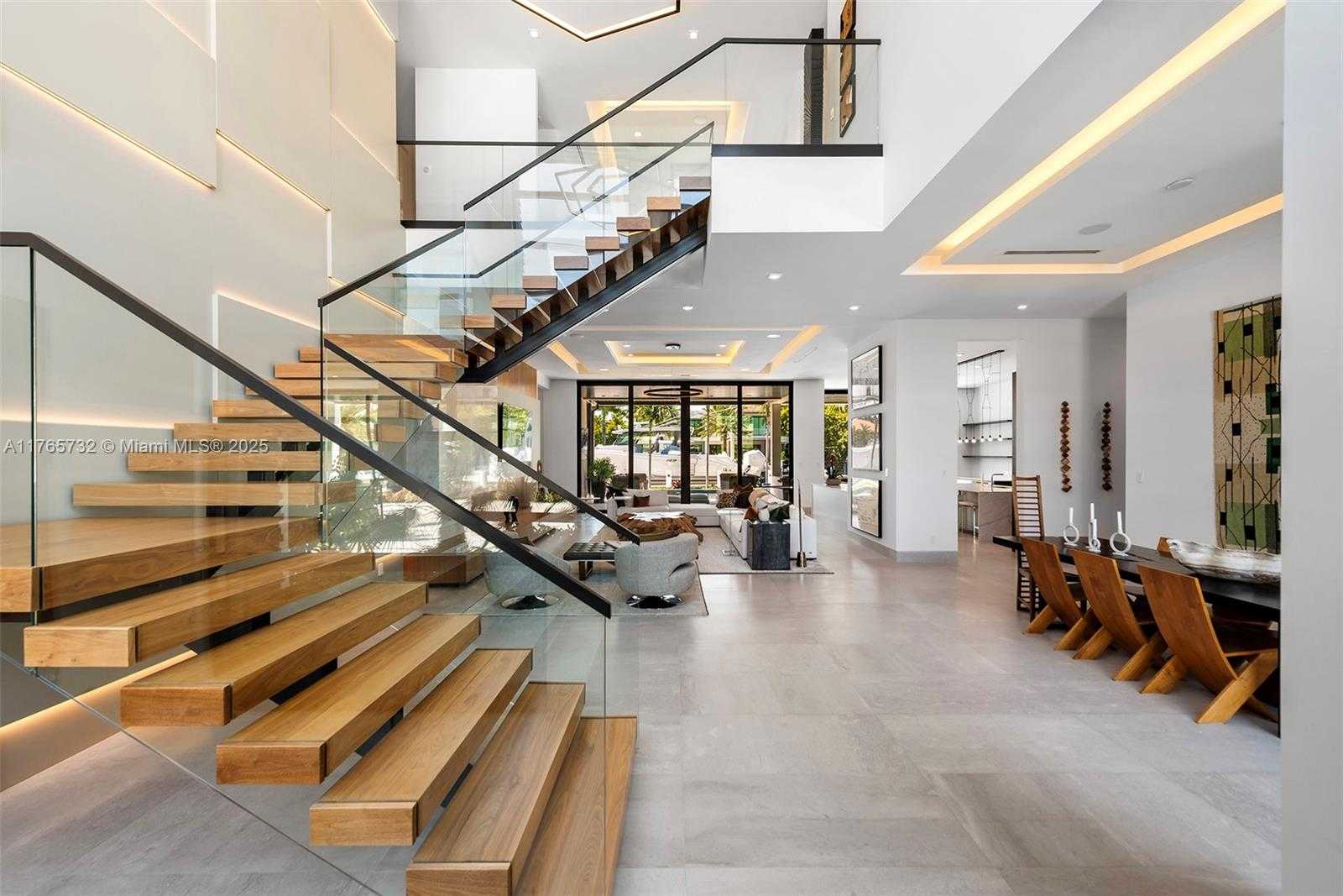 Small Image of 22 ISLA BAHIA DR, Fort Lauderdale Number 12