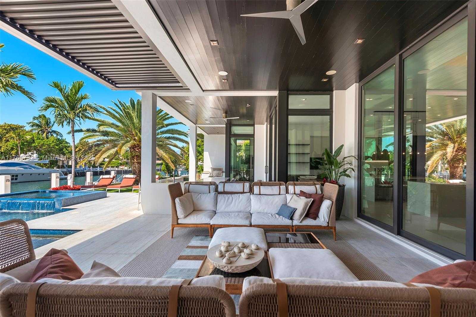 Small Image of 22 ISLA BAHIA DR, Fort Lauderdale Number 21