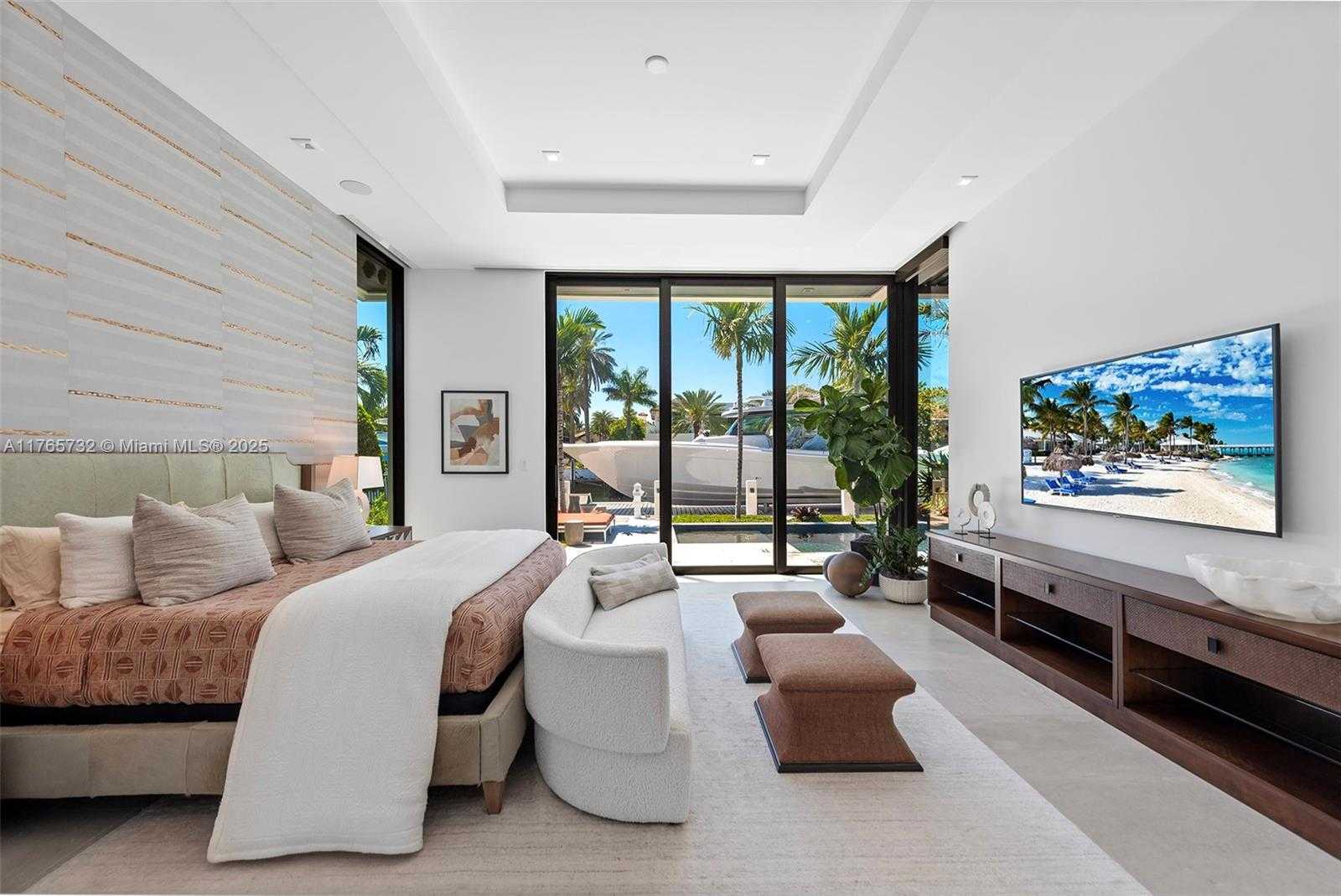 Small Image of 22 ISLA BAHIA DR, Fort Lauderdale Number 39