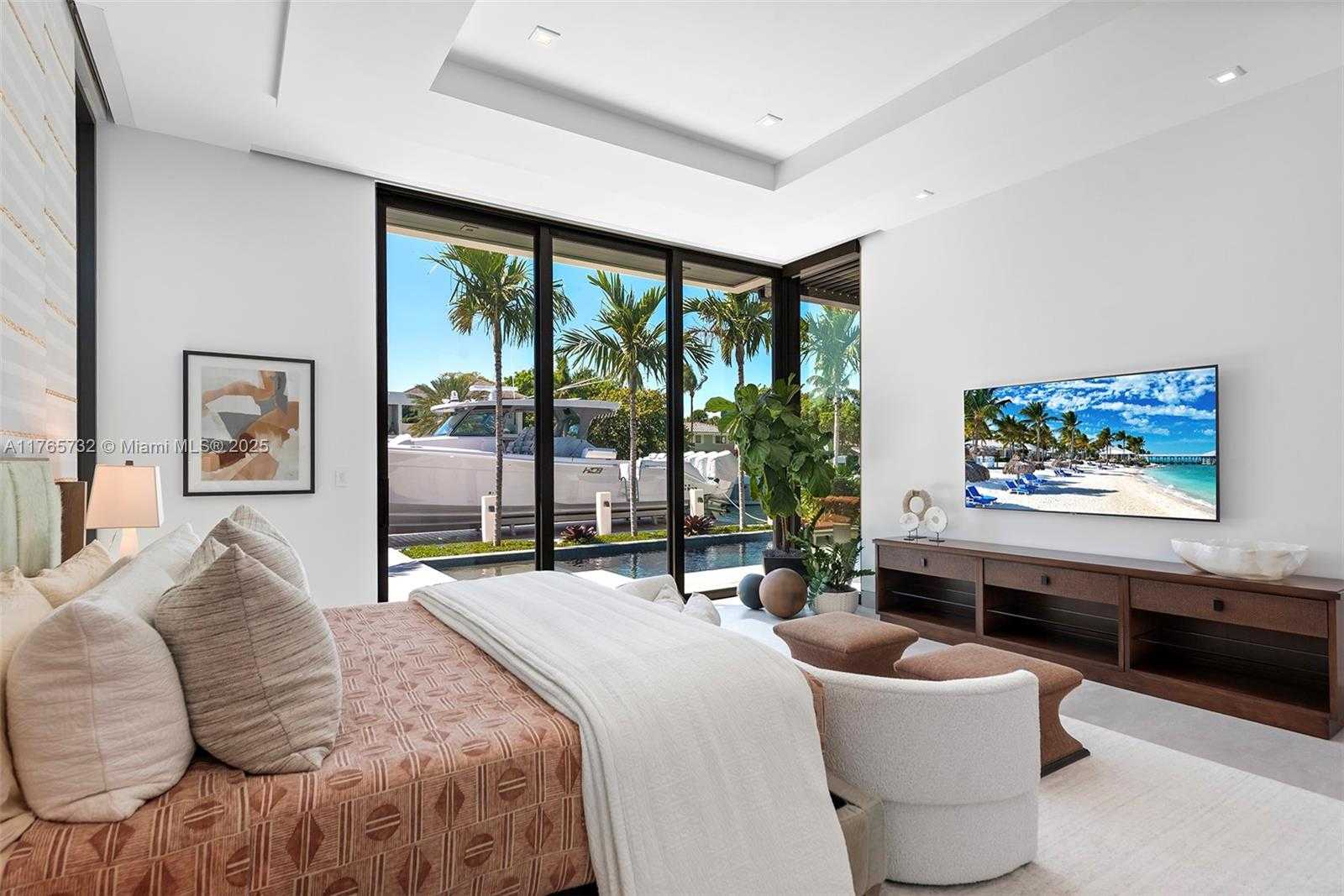 Small Image of 22 ISLA BAHIA DR, Fort Lauderdale Number 40