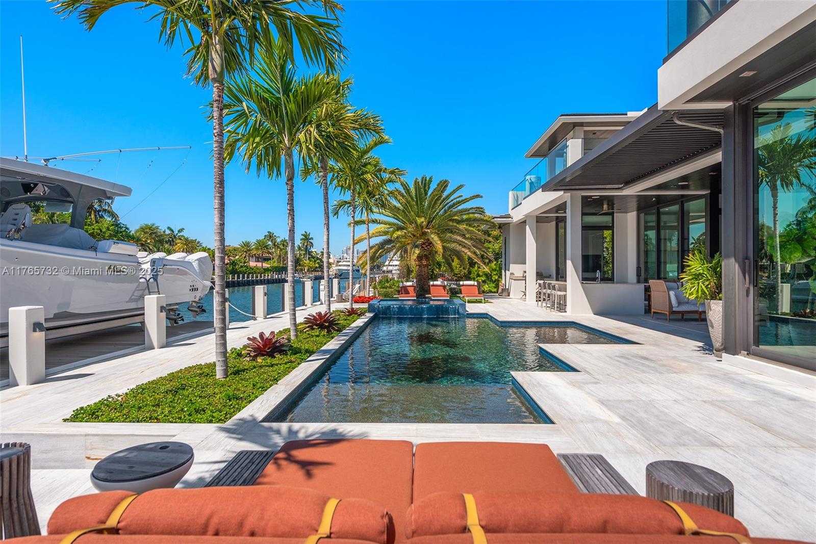 Small Image of 22 ISLA BAHIA DR, Fort Lauderdale Number 49