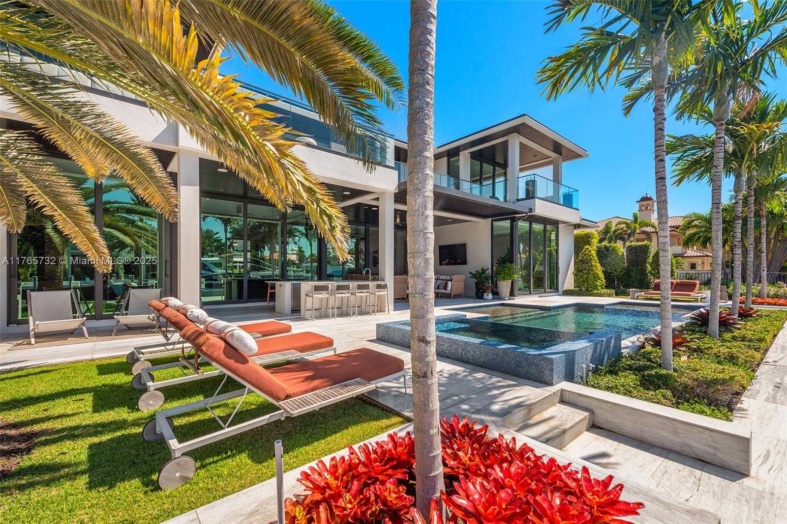 Small Image of 22 ISLA BAHIA DR, Fort Lauderdale Number 5