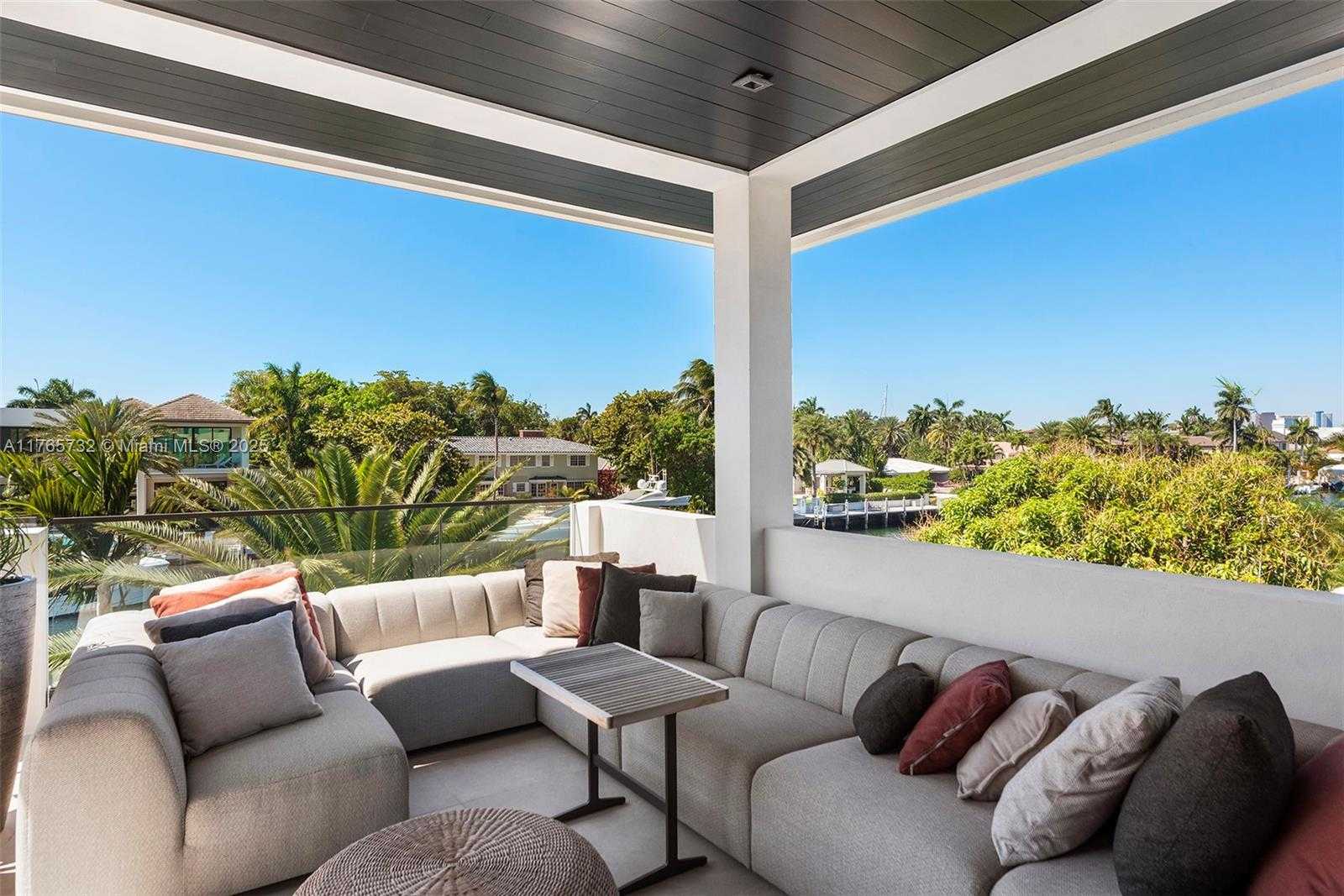 Small Image of 22 ISLA BAHIA DR, Fort Lauderdale Number 72