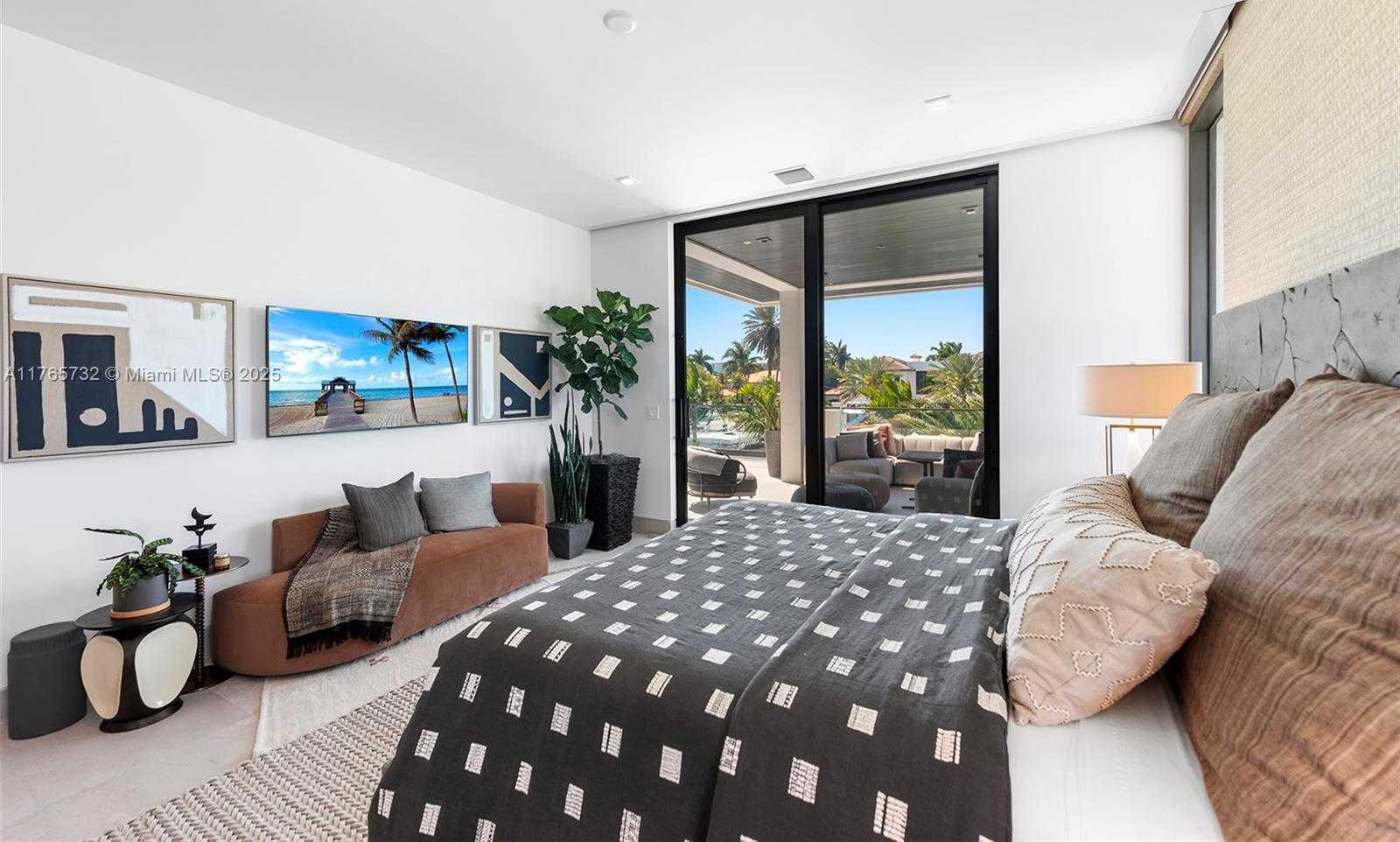 Small Image of 22 ISLA BAHIA DR, Fort Lauderdale Number 81