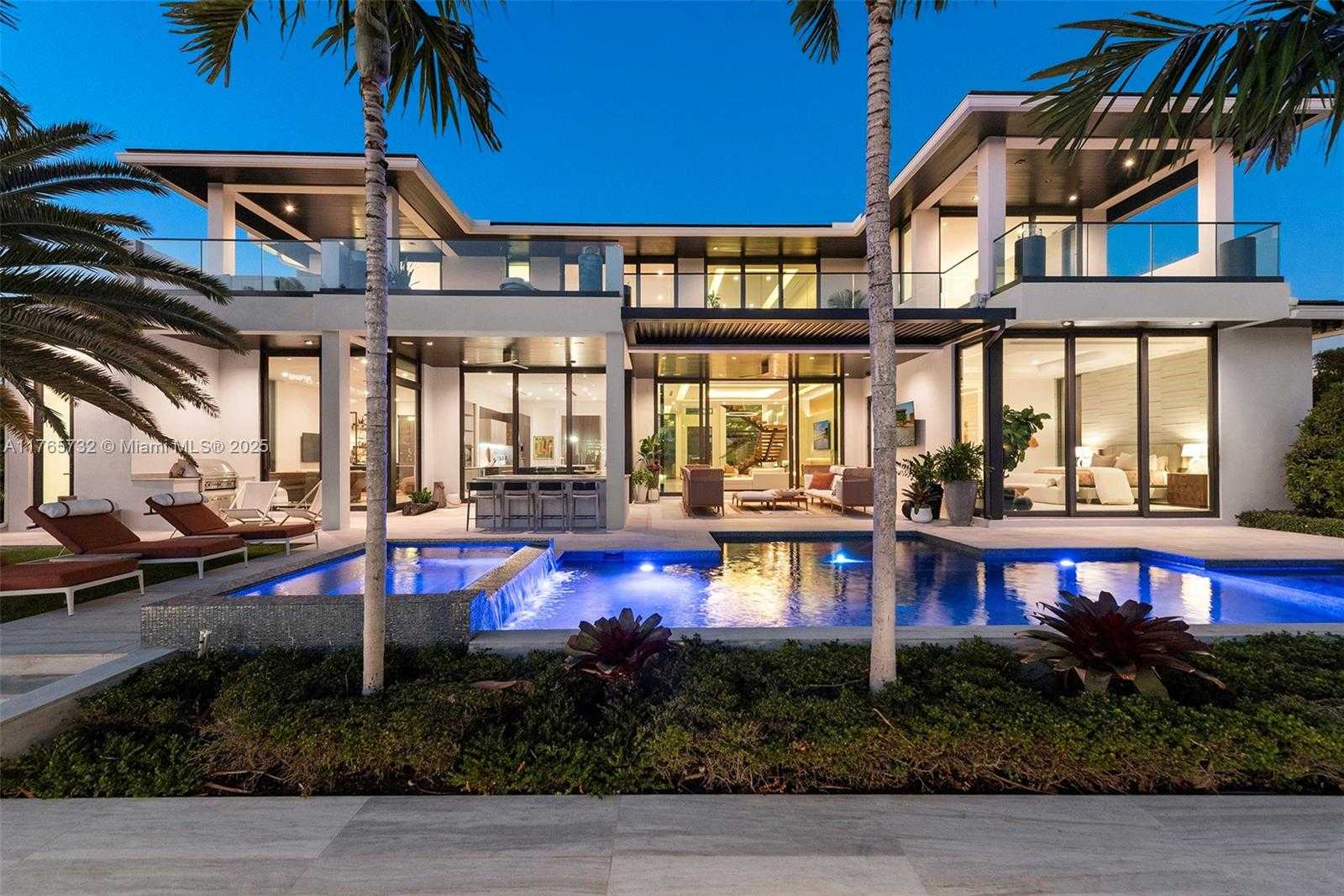 Small Image of 22 ISLA BAHIA DR, Fort Lauderdale Number 89