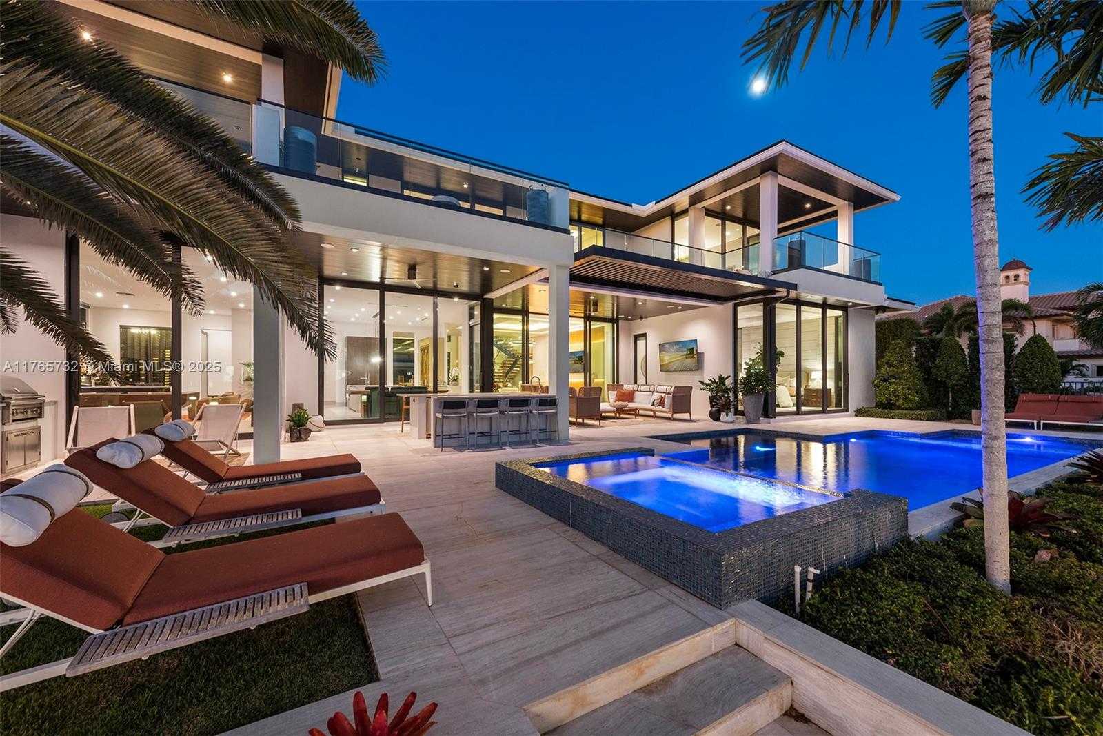 Small Image of 22 ISLA BAHIA DR, Fort Lauderdale Number 90