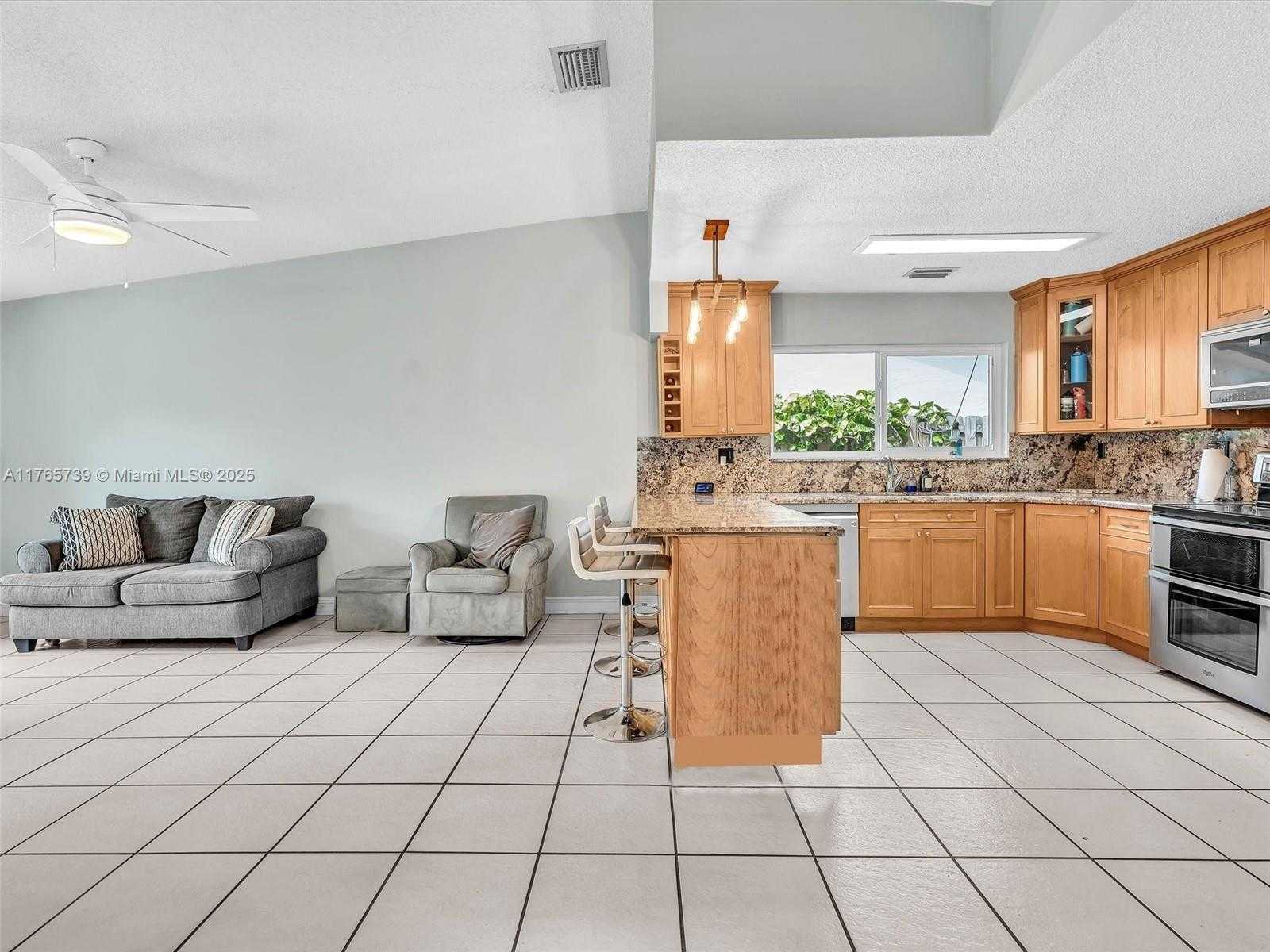 Small Image of 11310 SOUTH WEST 58TH CT, Cooper City Number 17