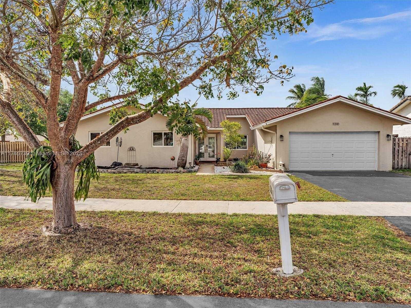 Small Image of 11310 SOUTH WEST 58TH CT, Cooper City Number 2