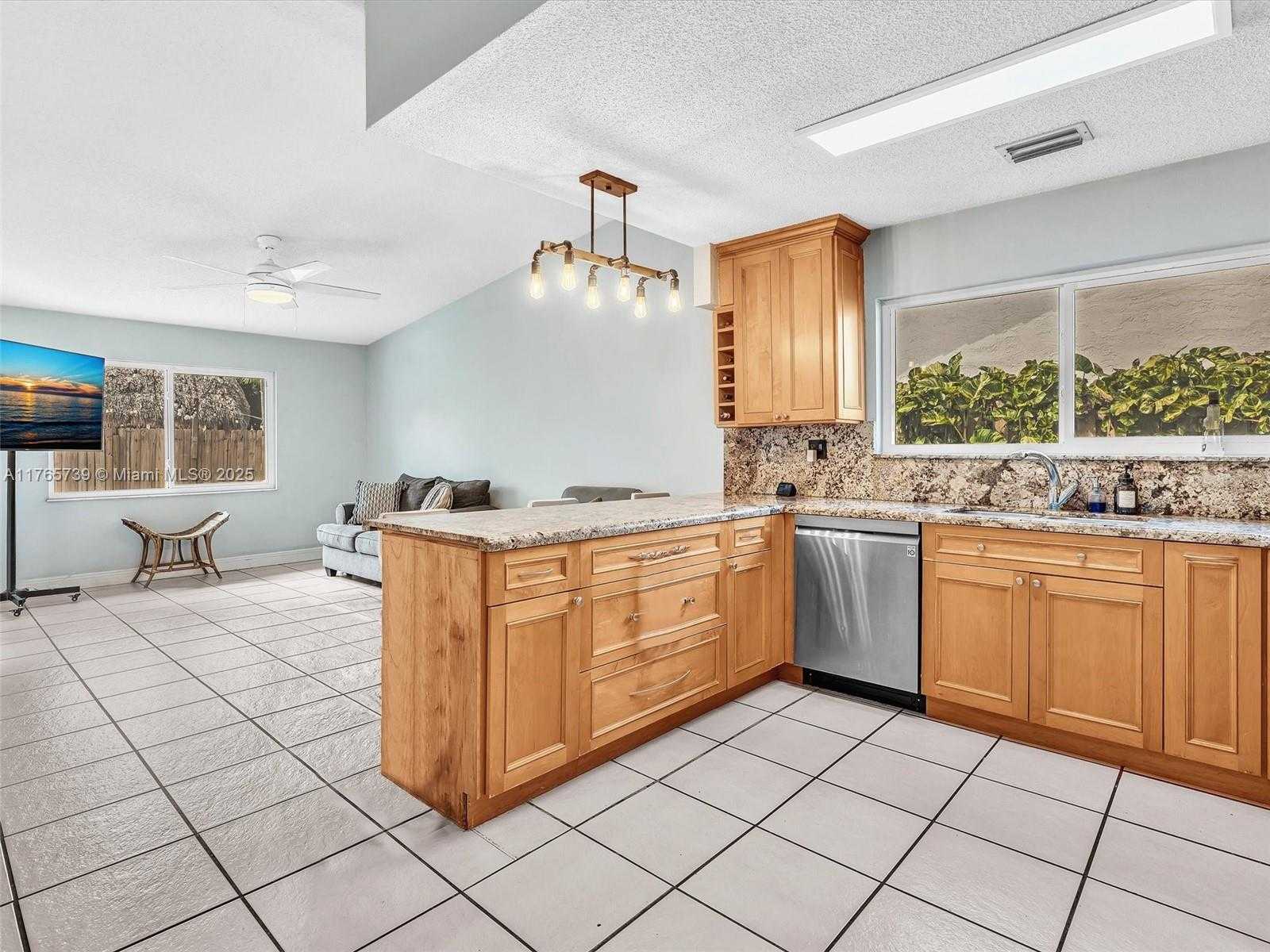 Small Image of 11310 SOUTH WEST 58TH CT, Cooper City Number 20