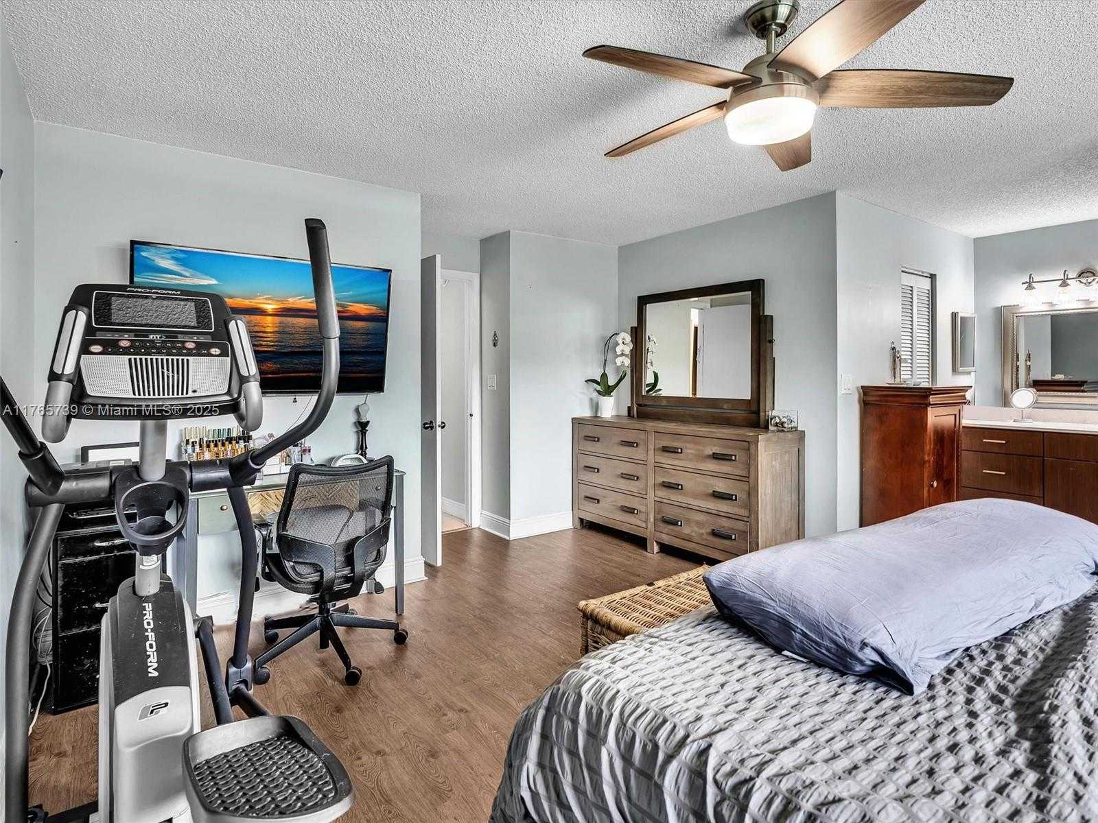 Small Image of 11310 SOUTH WEST 58TH CT, Cooper City Number 30