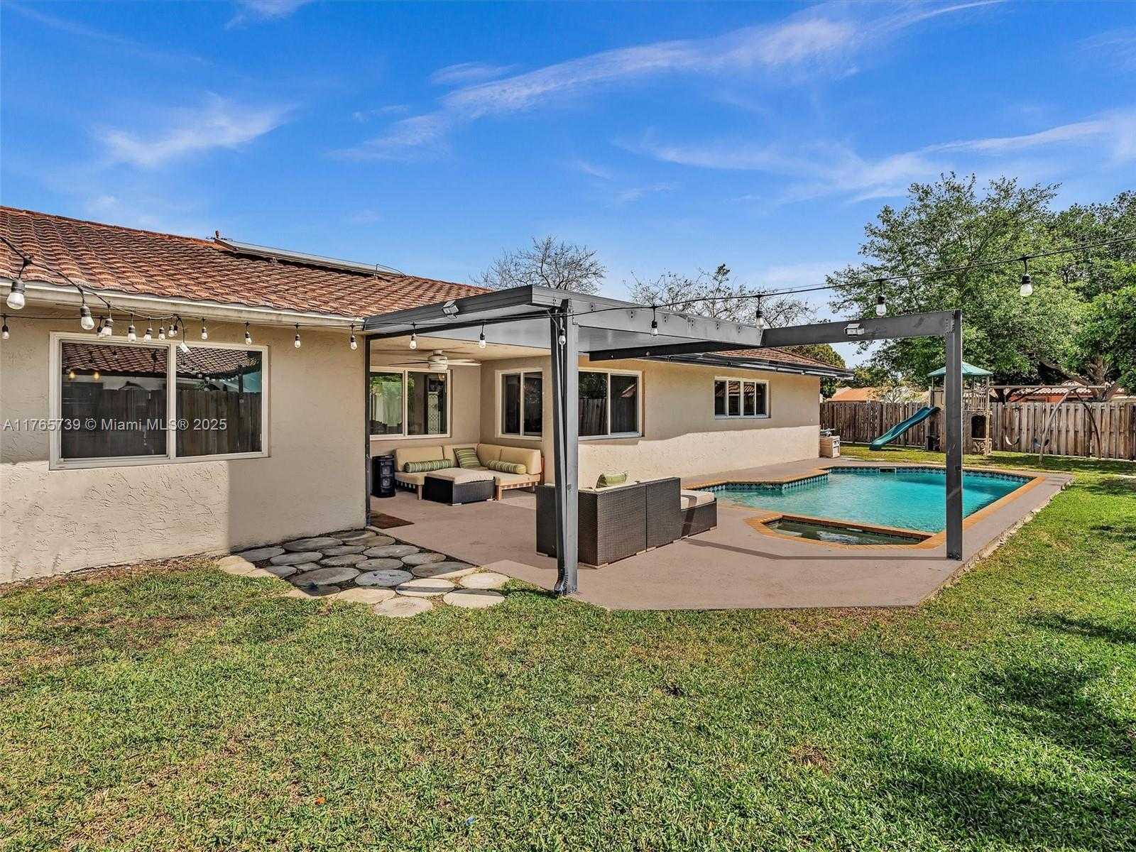 Small Image of 11310 SOUTH WEST 58TH CT, Cooper City Number 48