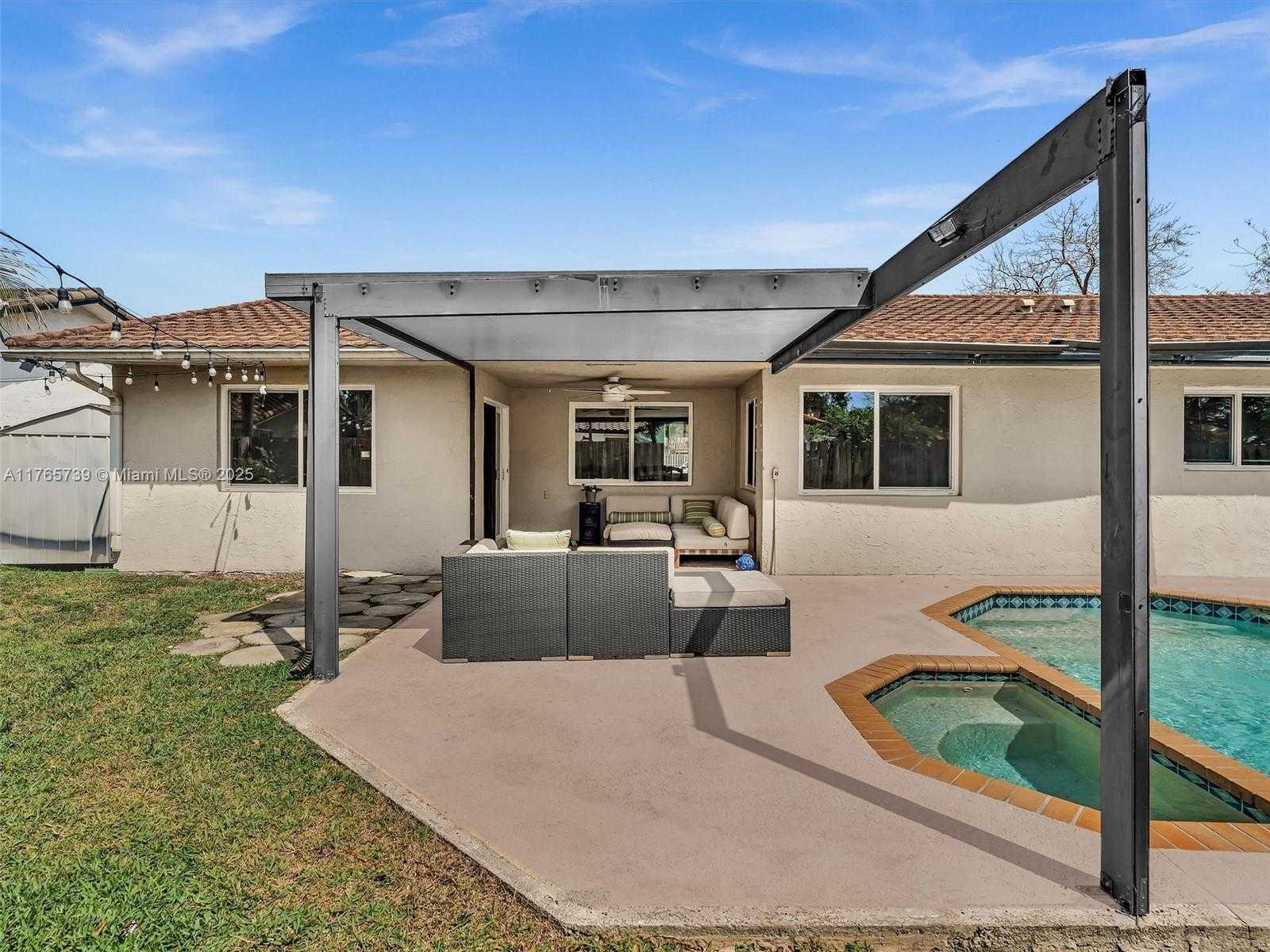 Small Image of 11310 SOUTH WEST 58TH CT, Cooper City Number 54