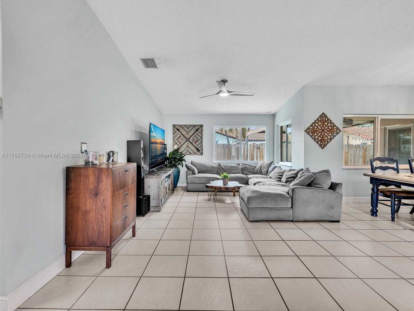 Small Image of 11310 SOUTH WEST 58TH CT, Cooper City Number 7