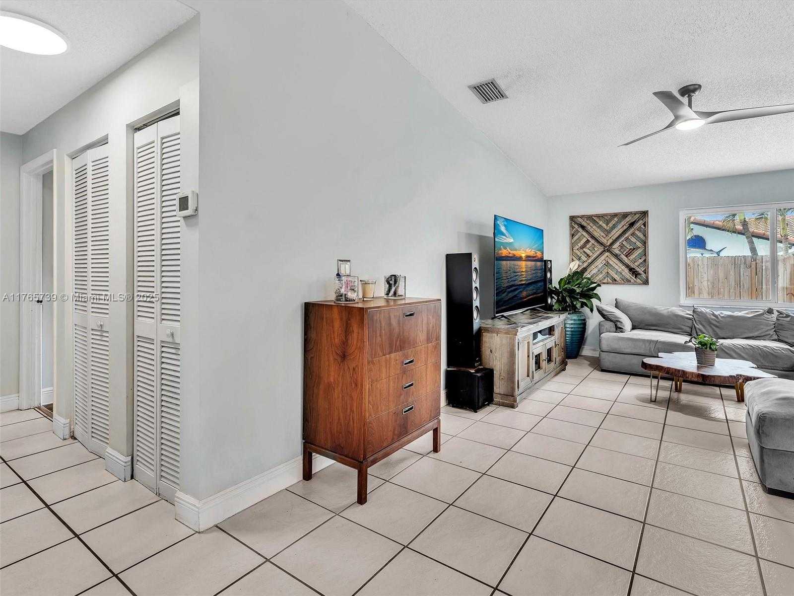 Small Image of 11310 SOUTH WEST 58TH CT, Cooper City Number 8