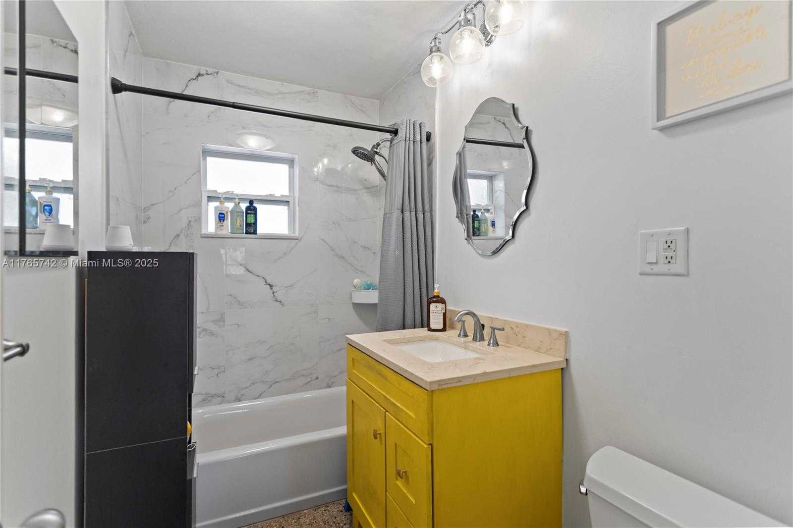 Small Image of 5233 NORTH EAST 4TH AVE, Oakland Park Number 12
