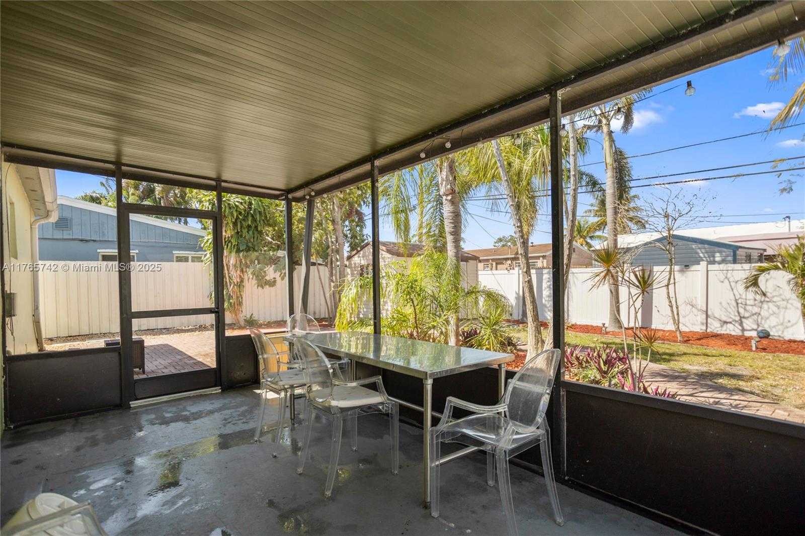 Small Image of 5233 NORTH EAST 4TH AVE, Oakland Park Number 36