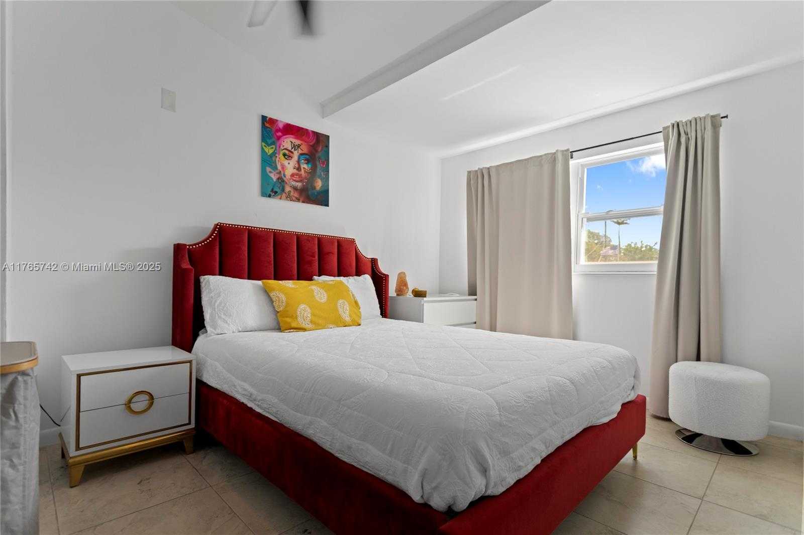 Small Image of 5233 NORTH EAST 4TH AVE, Oakland Park Number 4