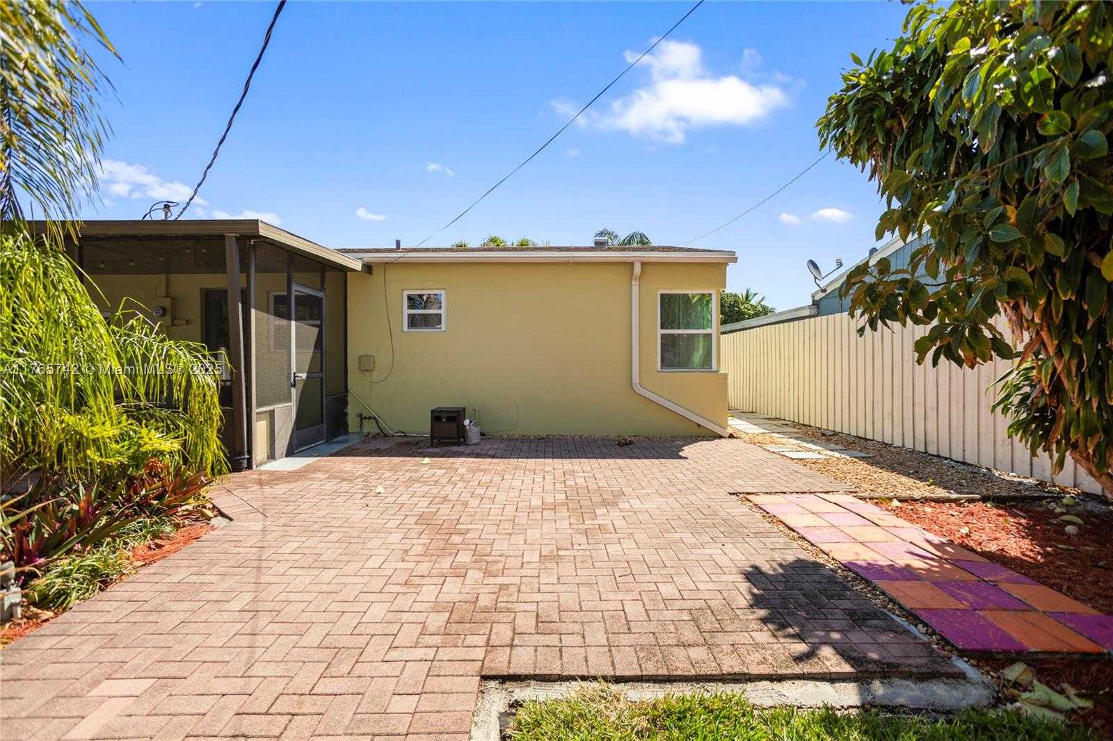 Small Image of 5233 NORTH EAST 4TH AVE, Oakland Park Number 51