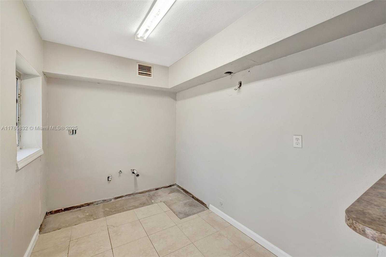 Small Image of 520 CAROLINA AVE, Fort Lauderdale Number 10
