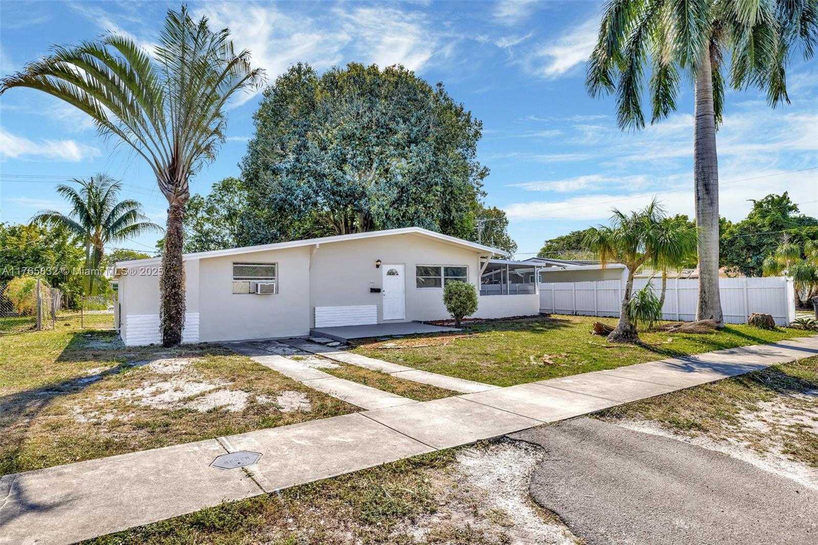 Small Image of 520 CAROLINA AVE, Fort Lauderdale Number 3
