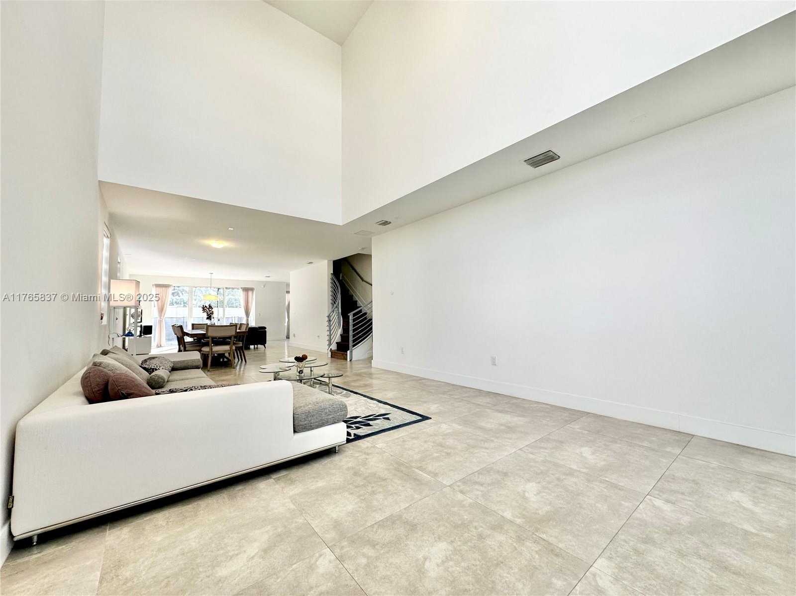 Small Image of 7459 NORTH WEST 97TH CT, Doral Number 15