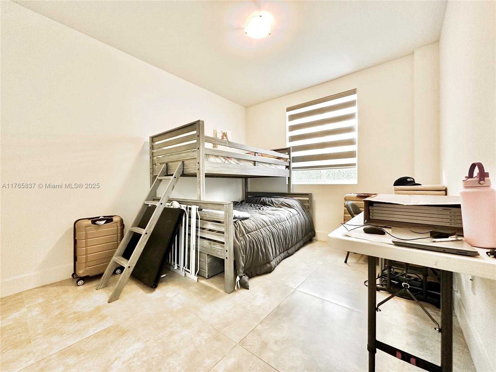 Small Image of 7459 NORTH WEST 97TH CT, Doral Number 21