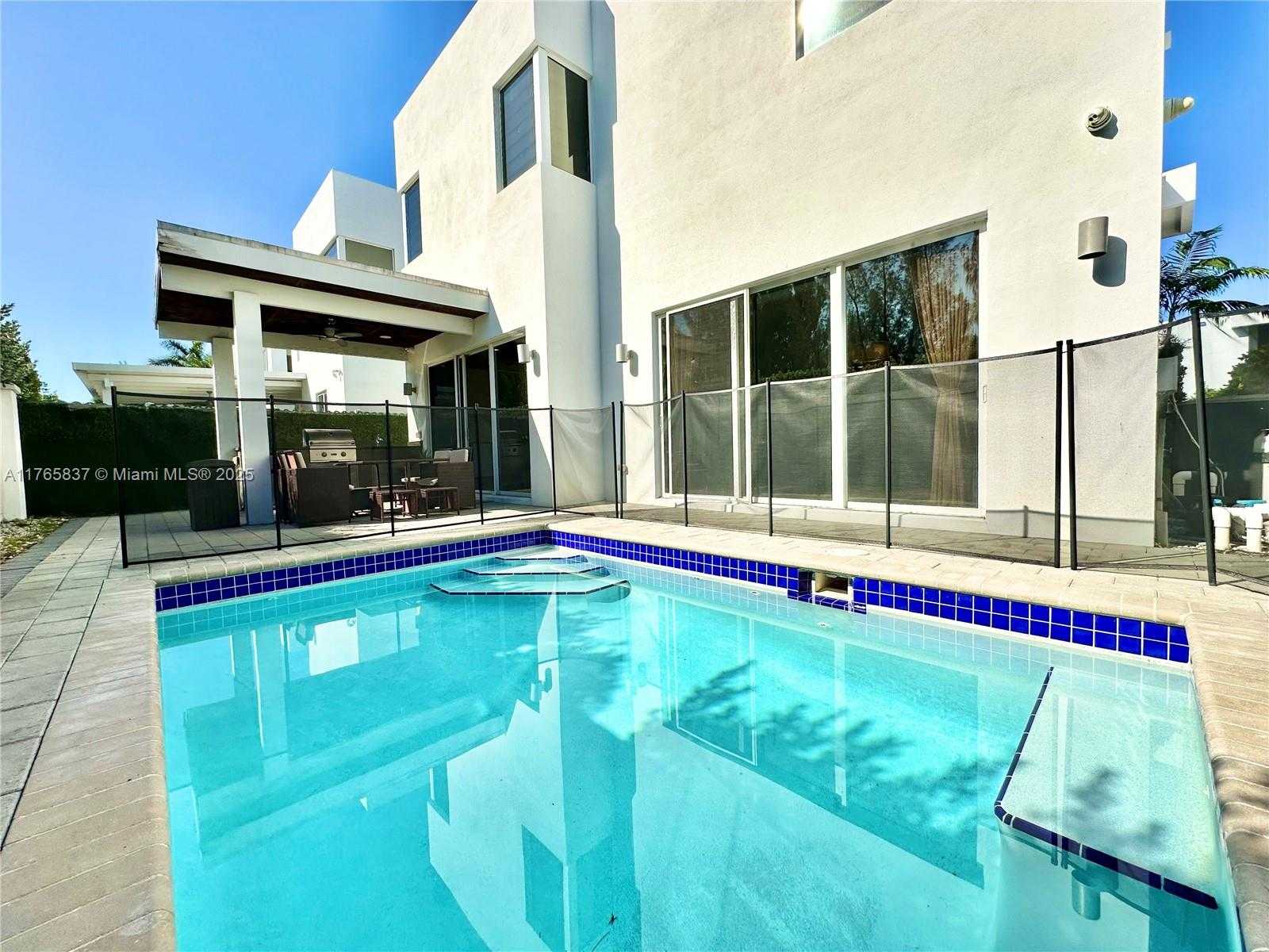 Small Image of 7459 NORTH WEST 97TH CT, Doral Number 30