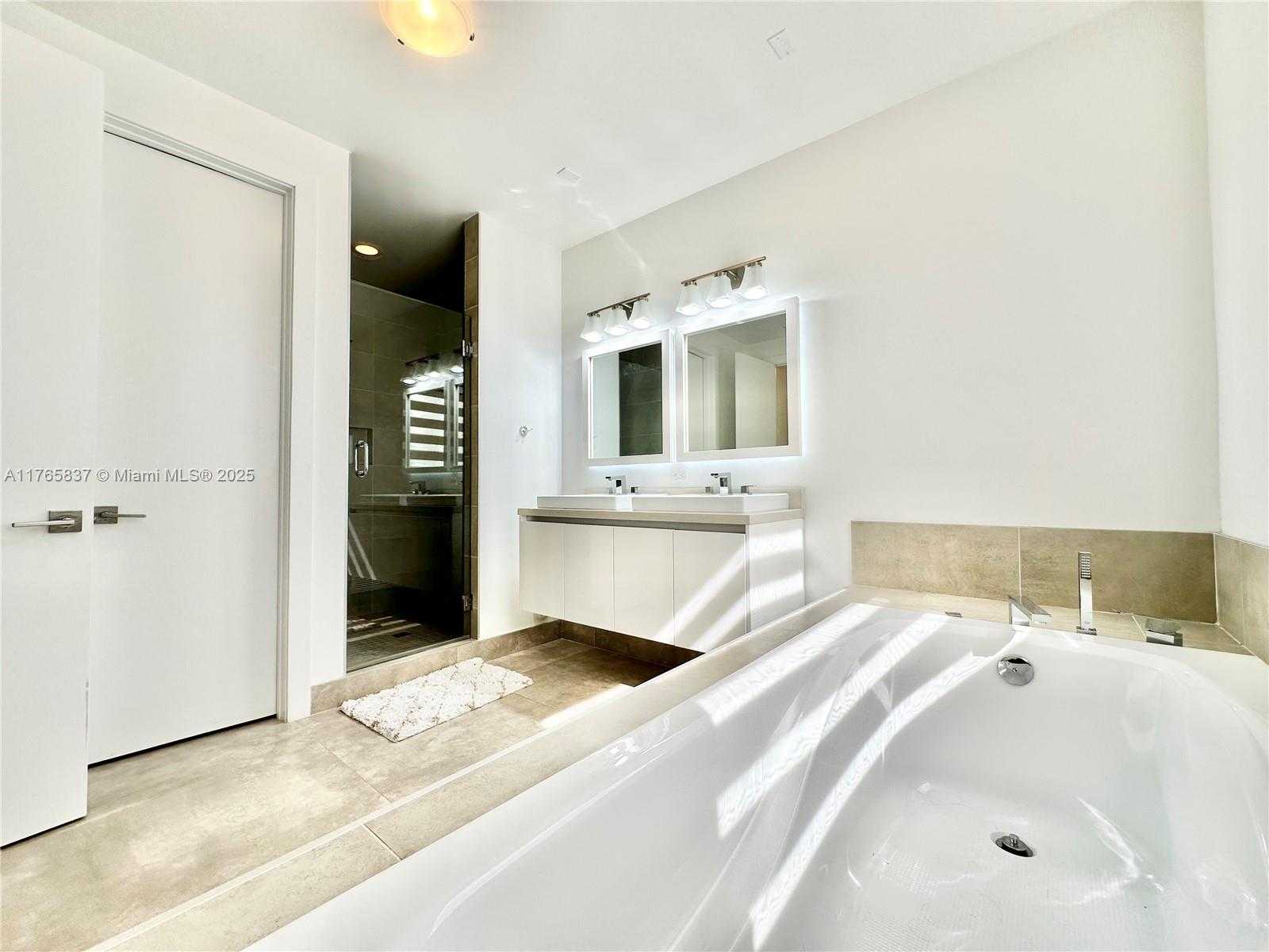Small Image of 7459 NORTH WEST 97TH CT, Doral Number 40