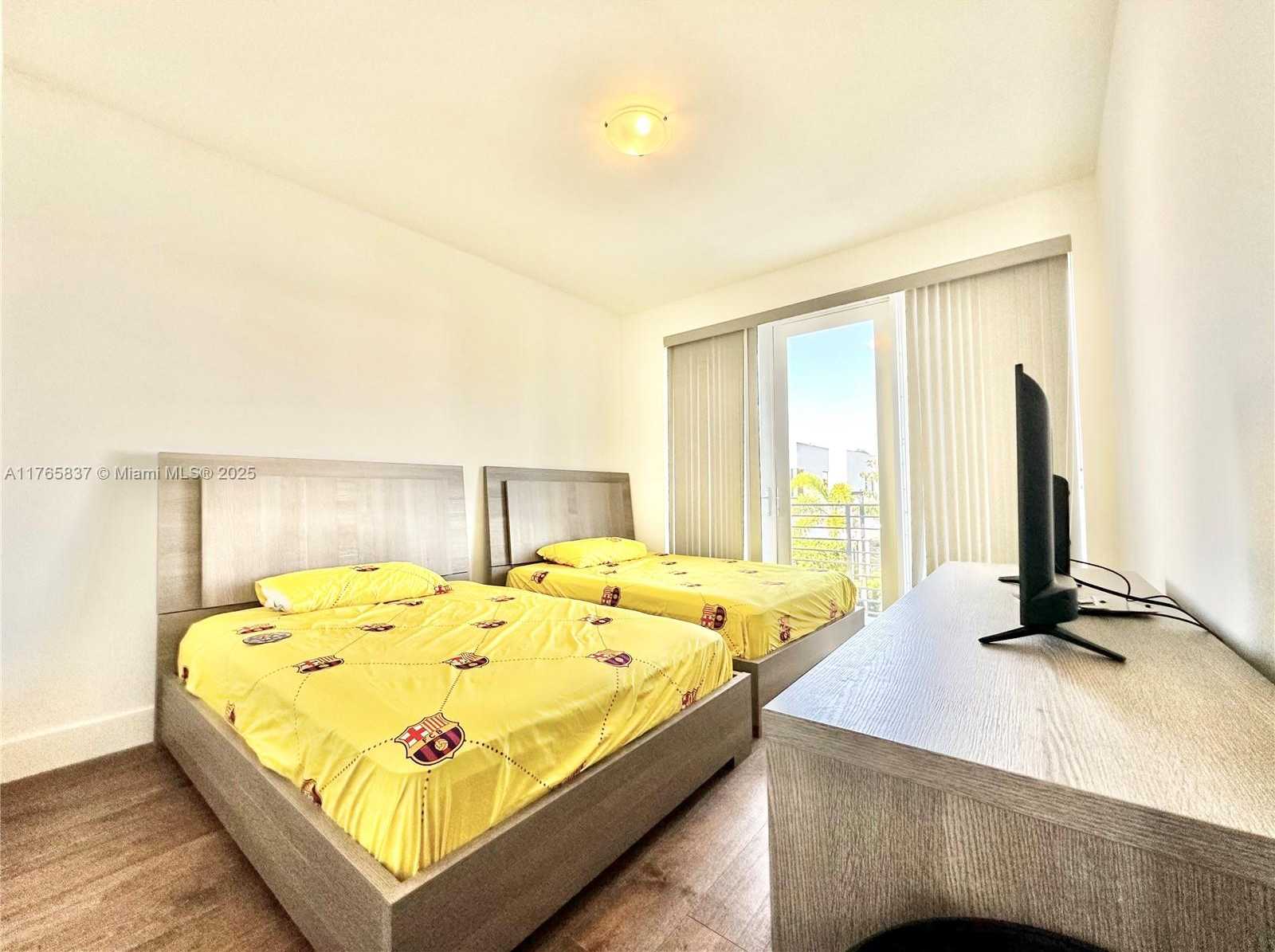 Small Image of 7459 NORTH WEST 97TH CT, Doral Number 48