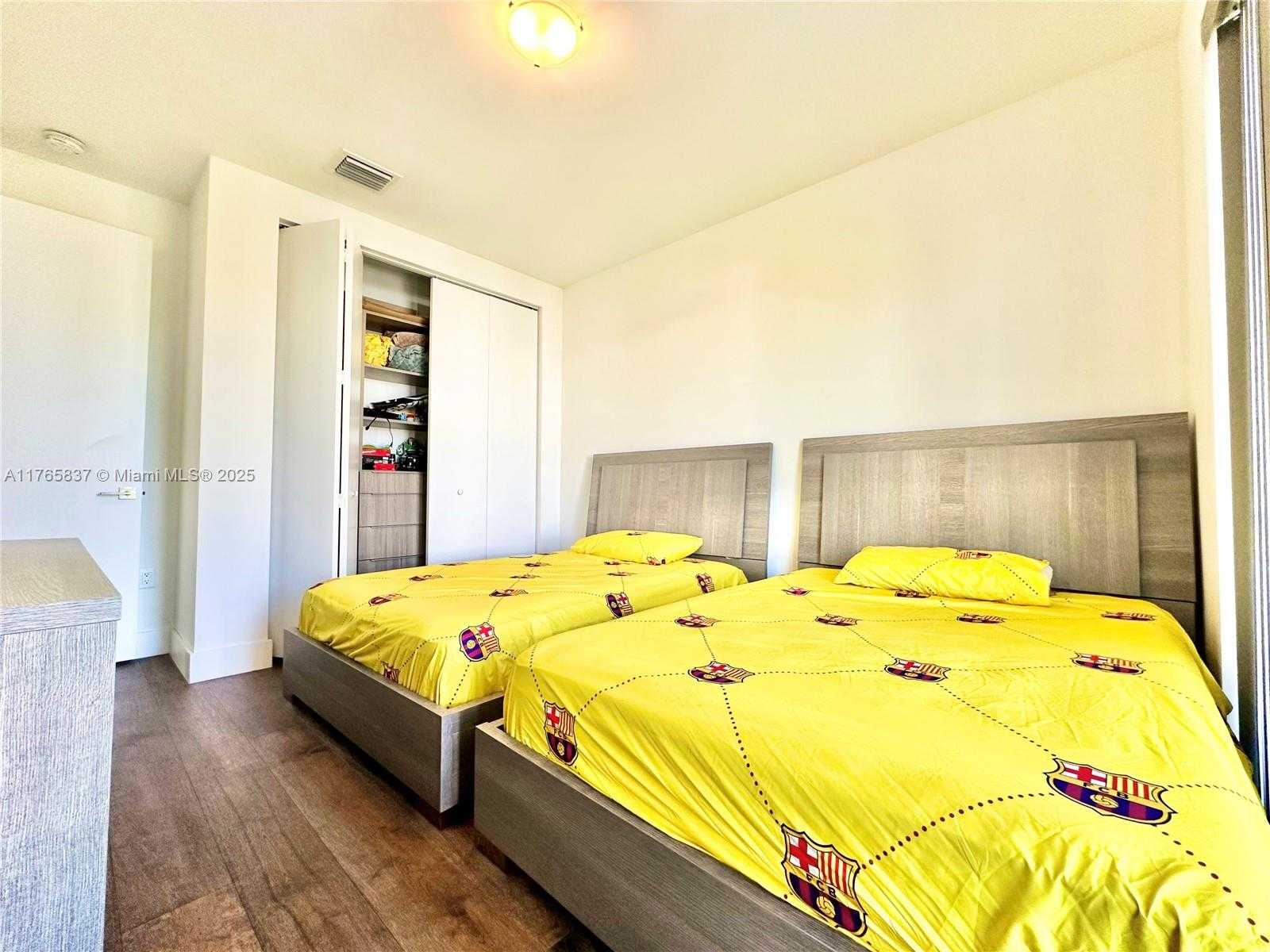 Small Image of 7459 NORTH WEST 97TH CT, Doral Number 49