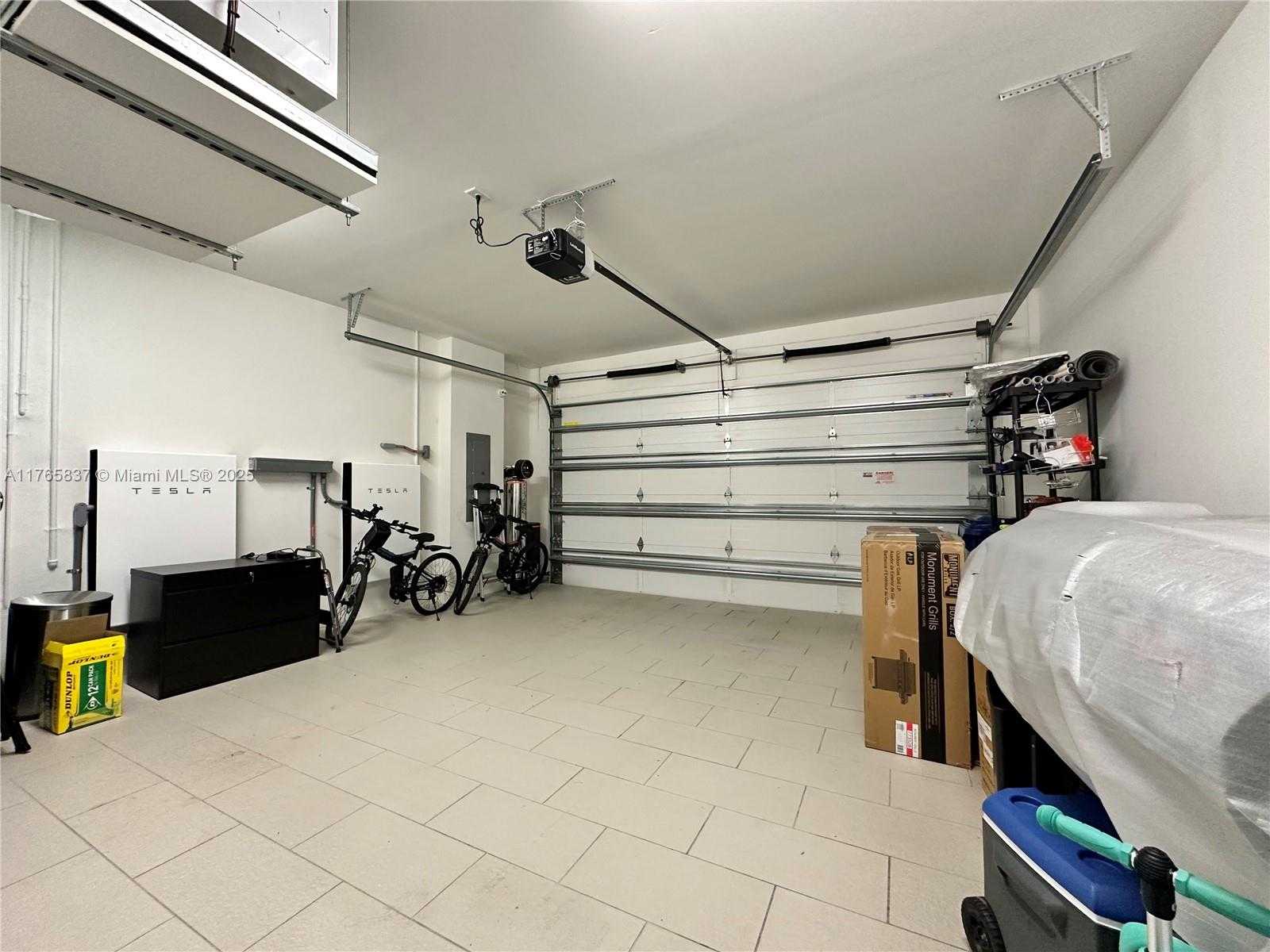 Small Image of 7459 NORTH WEST 97TH CT, Doral Number 9