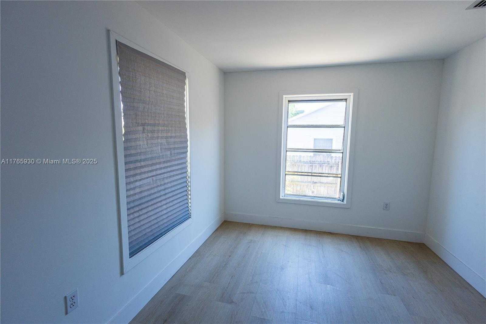 Small Image of 812 33RD ST, West Palm Beach Number 18