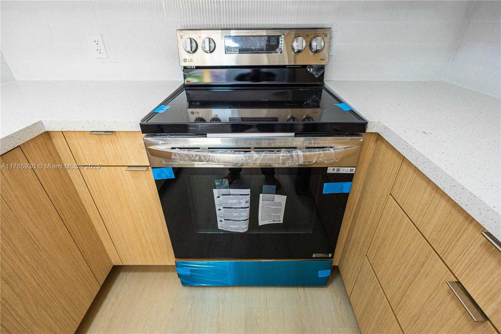 Small Image of 812 33RD ST, West Palm Beach Number 30