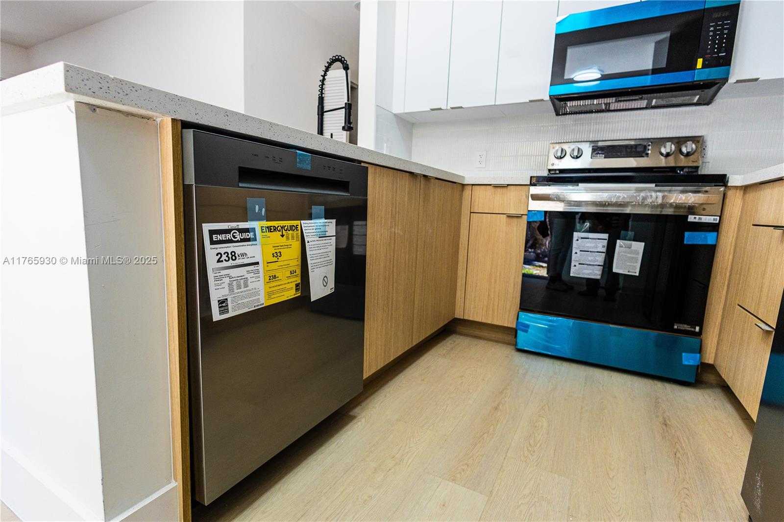 Small Image of 812 33RD ST, West Palm Beach Number 31