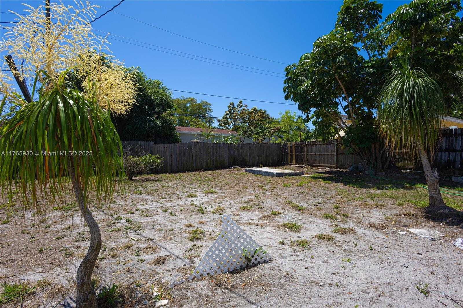 Small Image of 812 33RD ST, West Palm Beach Number 4