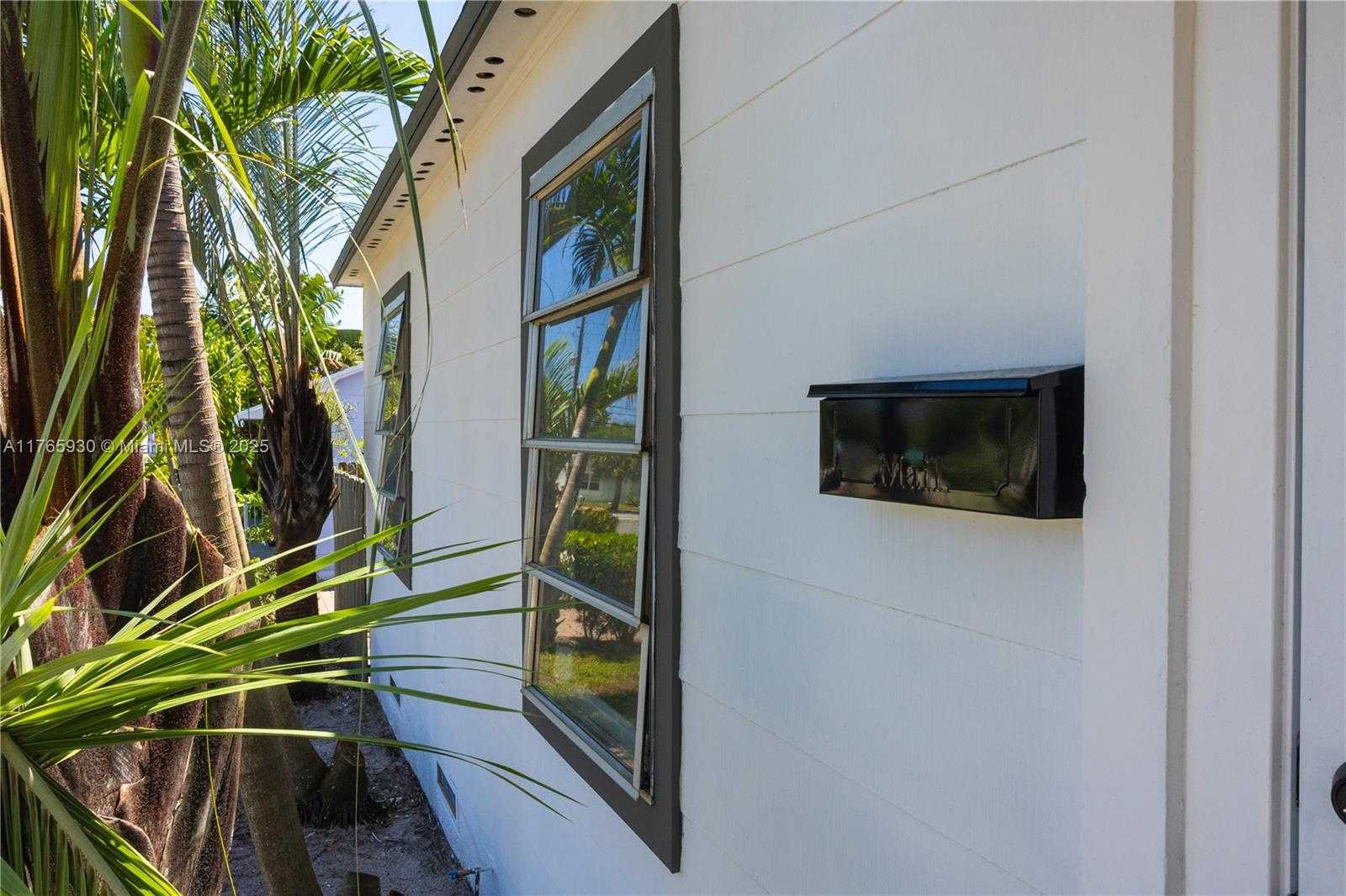 Small Image of 812 33RD ST, West Palm Beach Number 5