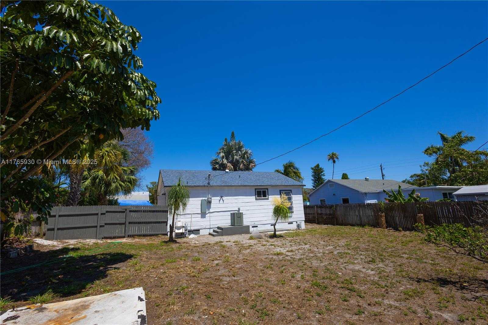 Small Image of 812 33RD ST, West Palm Beach Number 6