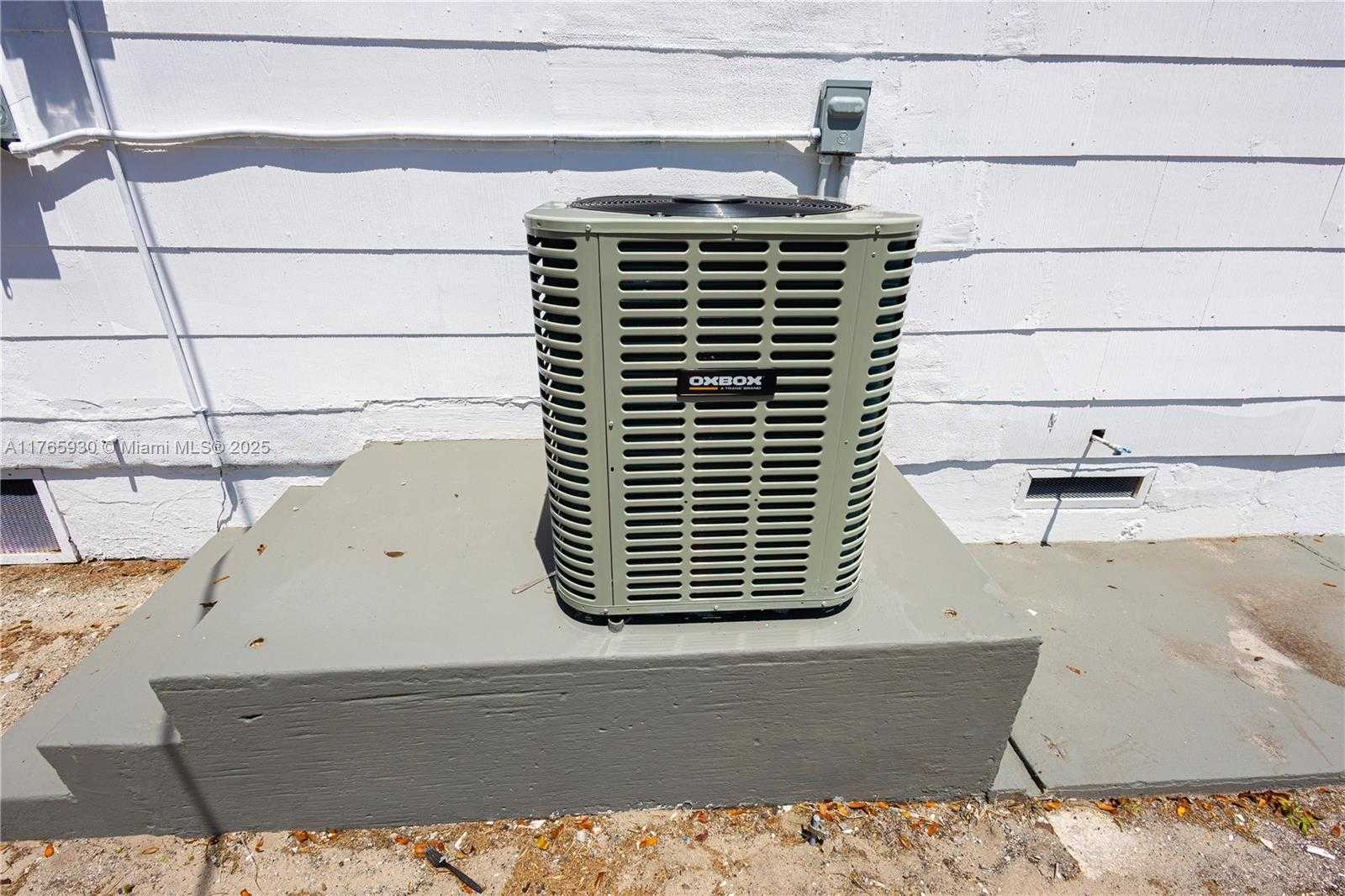 Small Image of 812 33RD ST, West Palm Beach Number 8