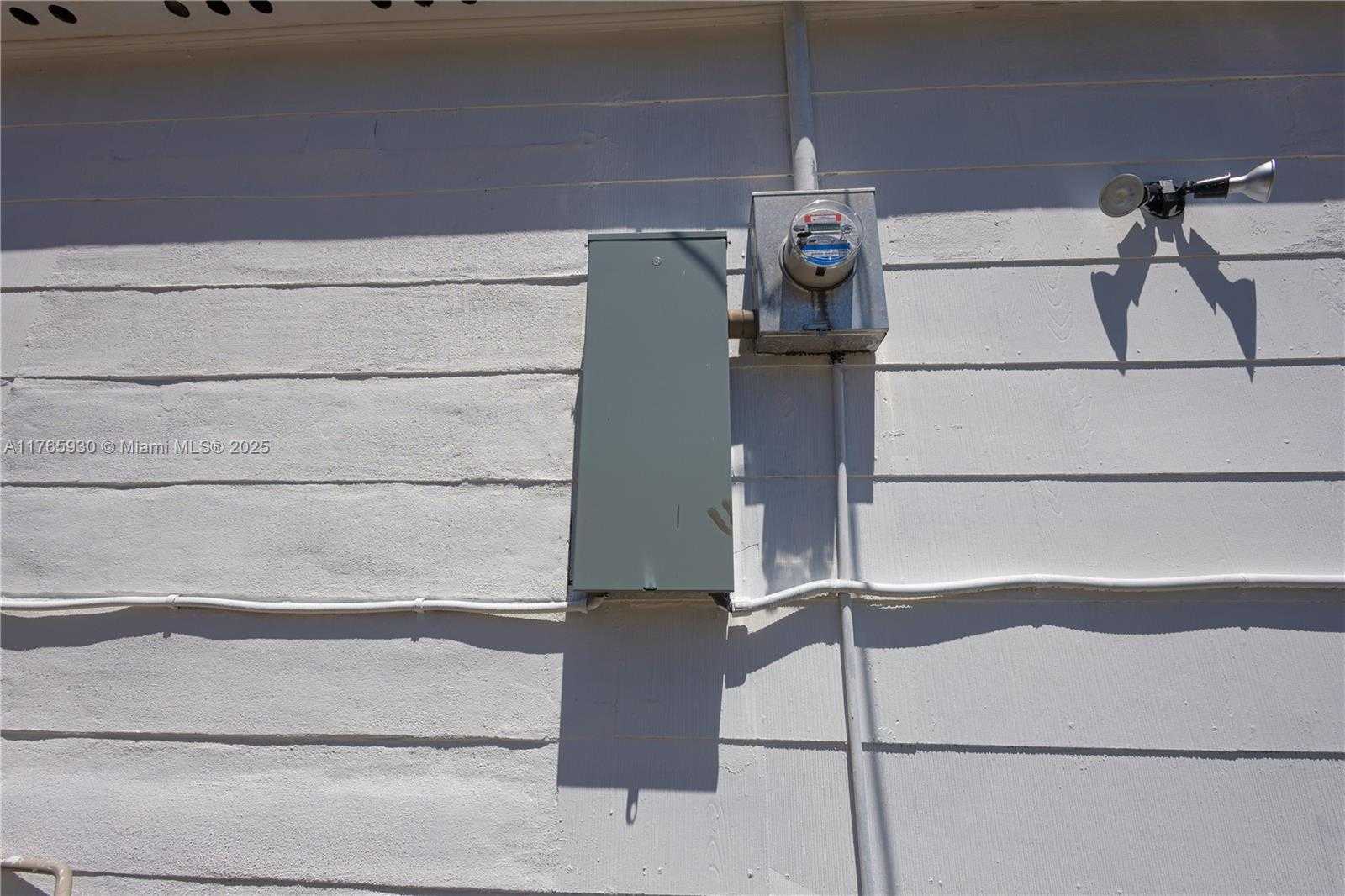 Small Image of 812 33RD ST, West Palm Beach Number 9