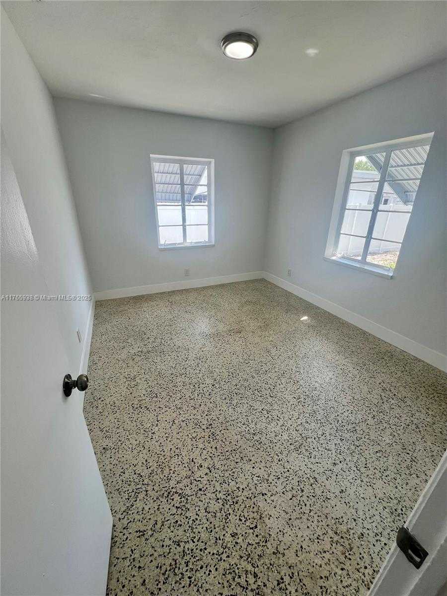 Small Image of 1710 ARTHUR ST, Hollywood Number 10